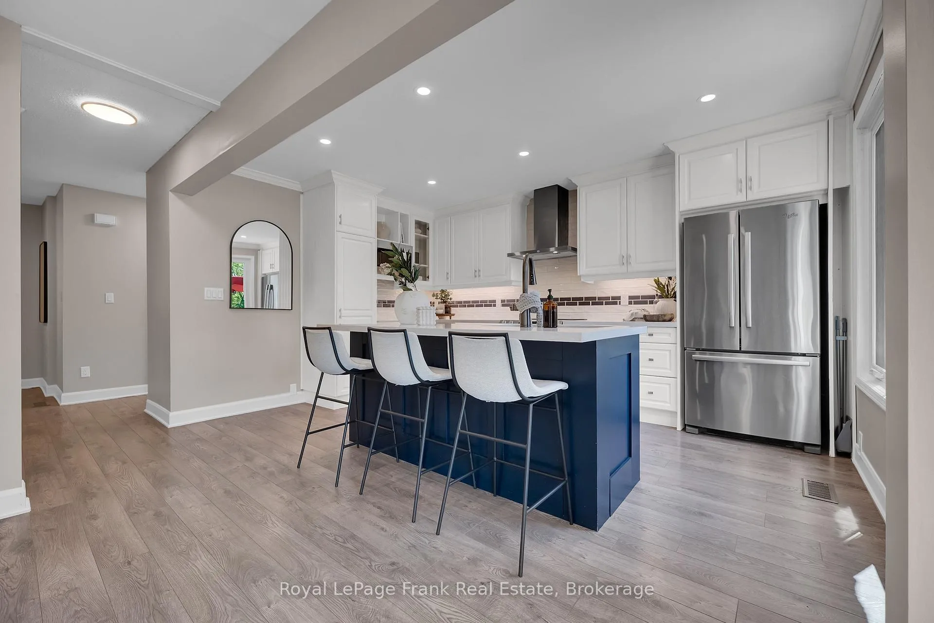 Photo 16 of 53 Pinedale Crescent, Clarington, Courtice — HOMEH