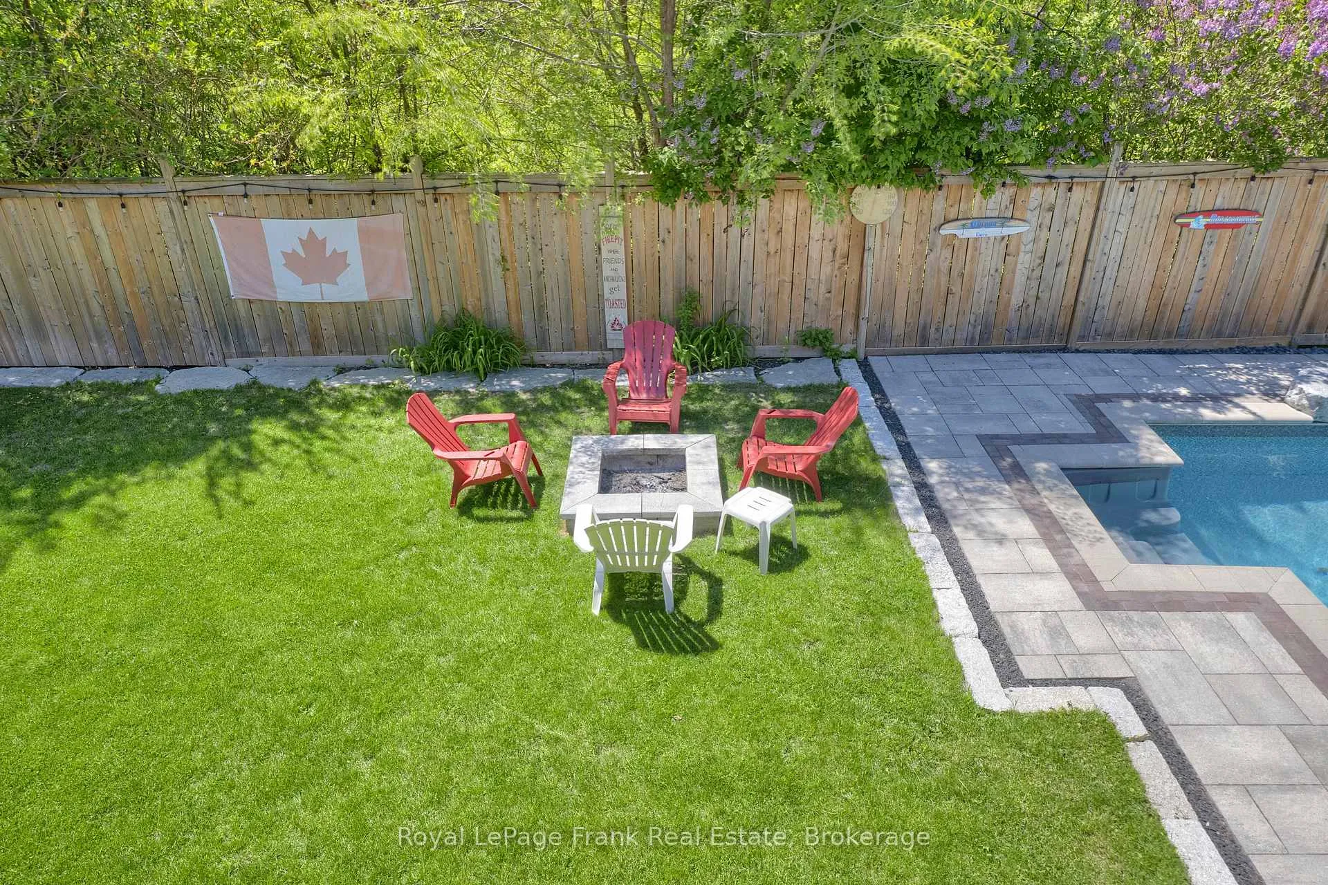 Photo 26 of 53 Pinedale Crescent, Clarington, Courtice — HOMEH
