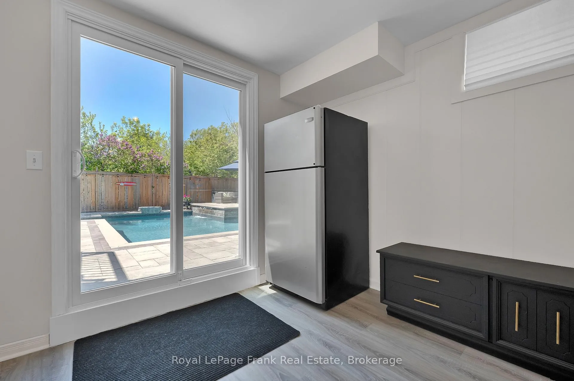Photo 40 of 53 Pinedale Crescent, Clarington, Courtice — HOMEH