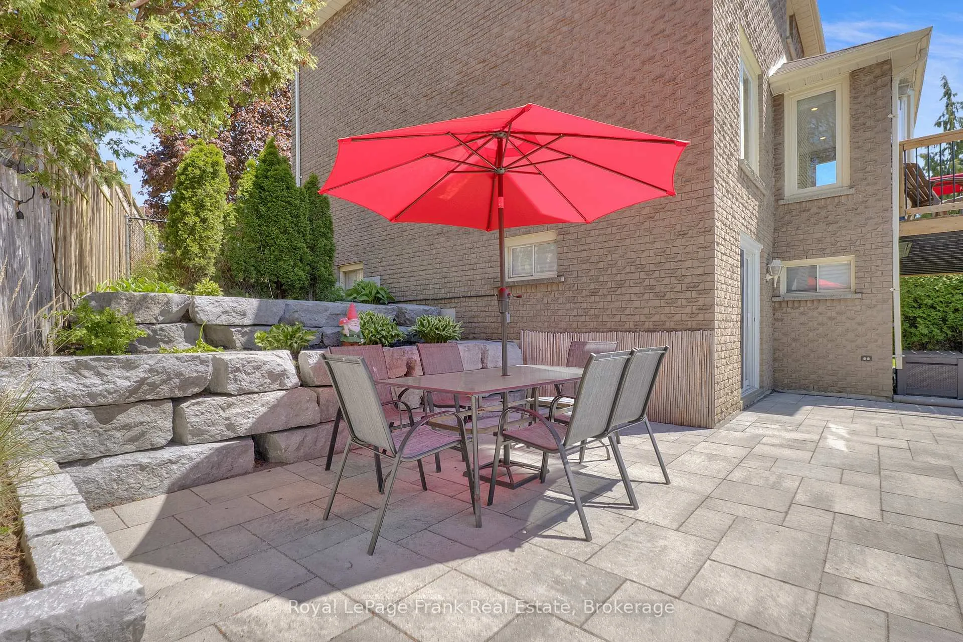 Photo 43 of 53 Pinedale Crescent, Clarington, Courtice — HOMEH