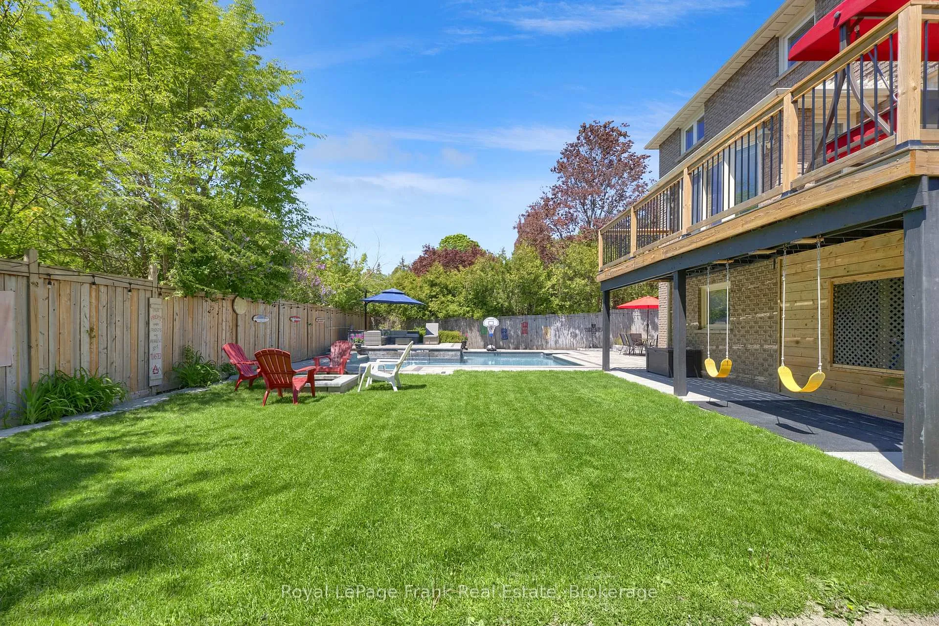 Photo 45 of 53 Pinedale Crescent, Clarington, Courtice — HOMEH
