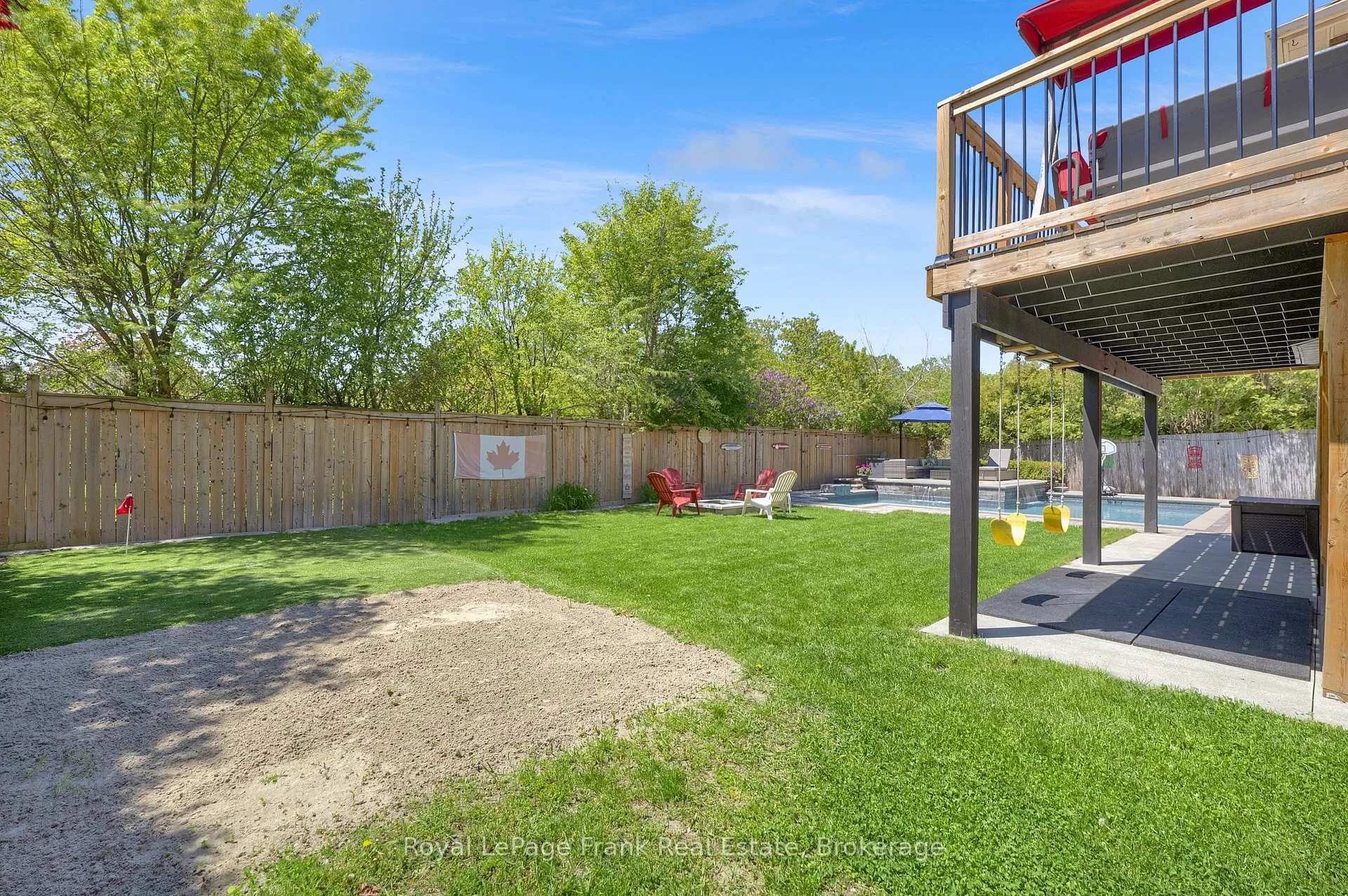 Photo 50 of 53 Pinedale Crescent, Clarington, Courtice — HOMEH