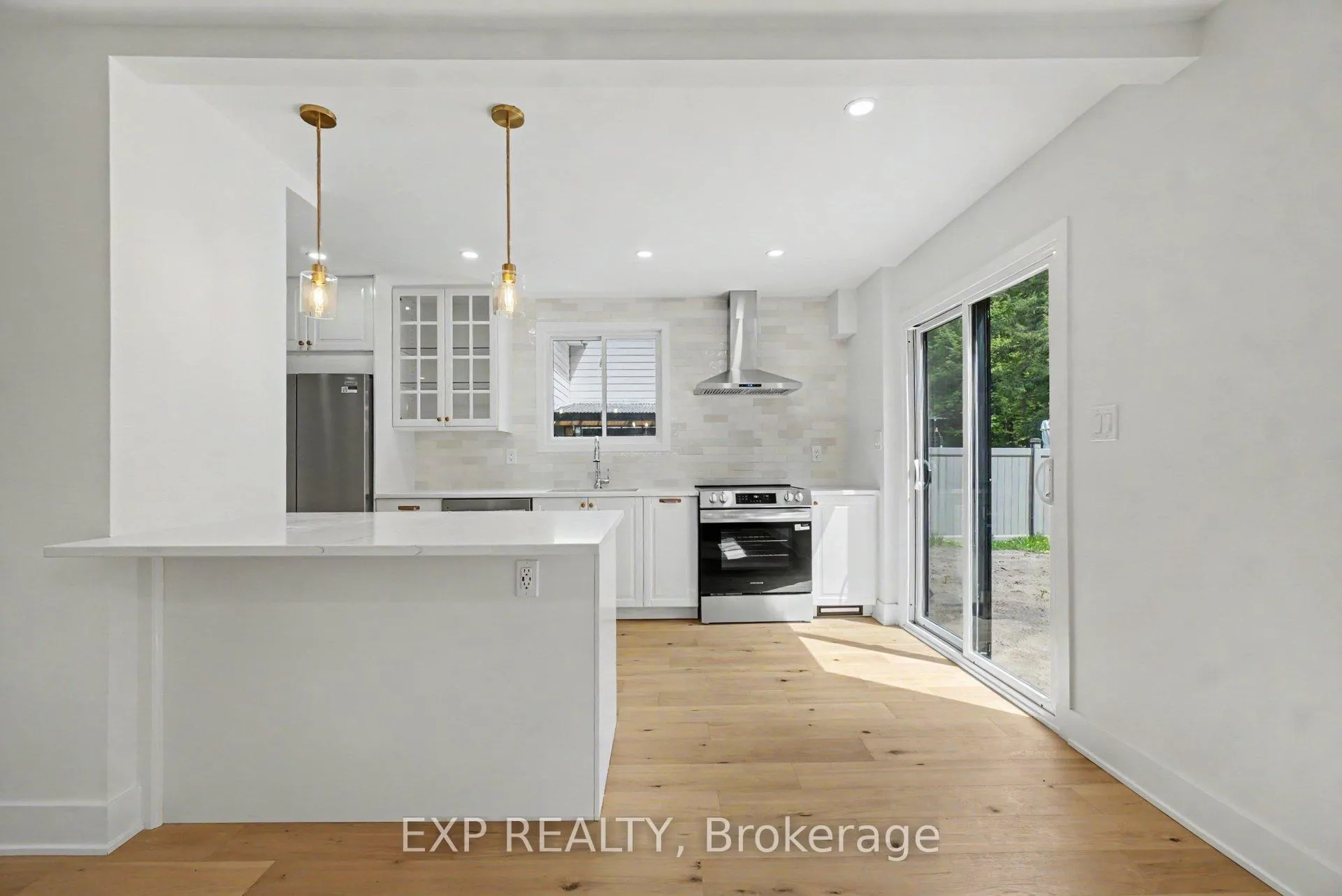 Photo 9 of 56 Glen Park Drive, Ottawa, Blackburn Hamlet (South) — HOMEH