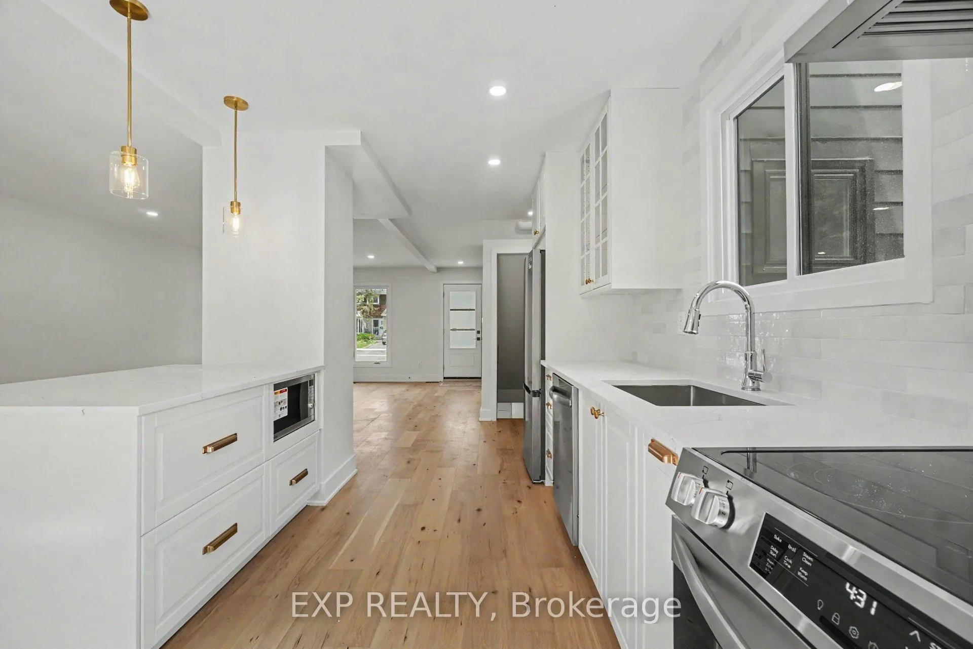 Photo 11 of 56 Glen Park Drive, Ottawa, Blackburn Hamlet (South) — HOMEH