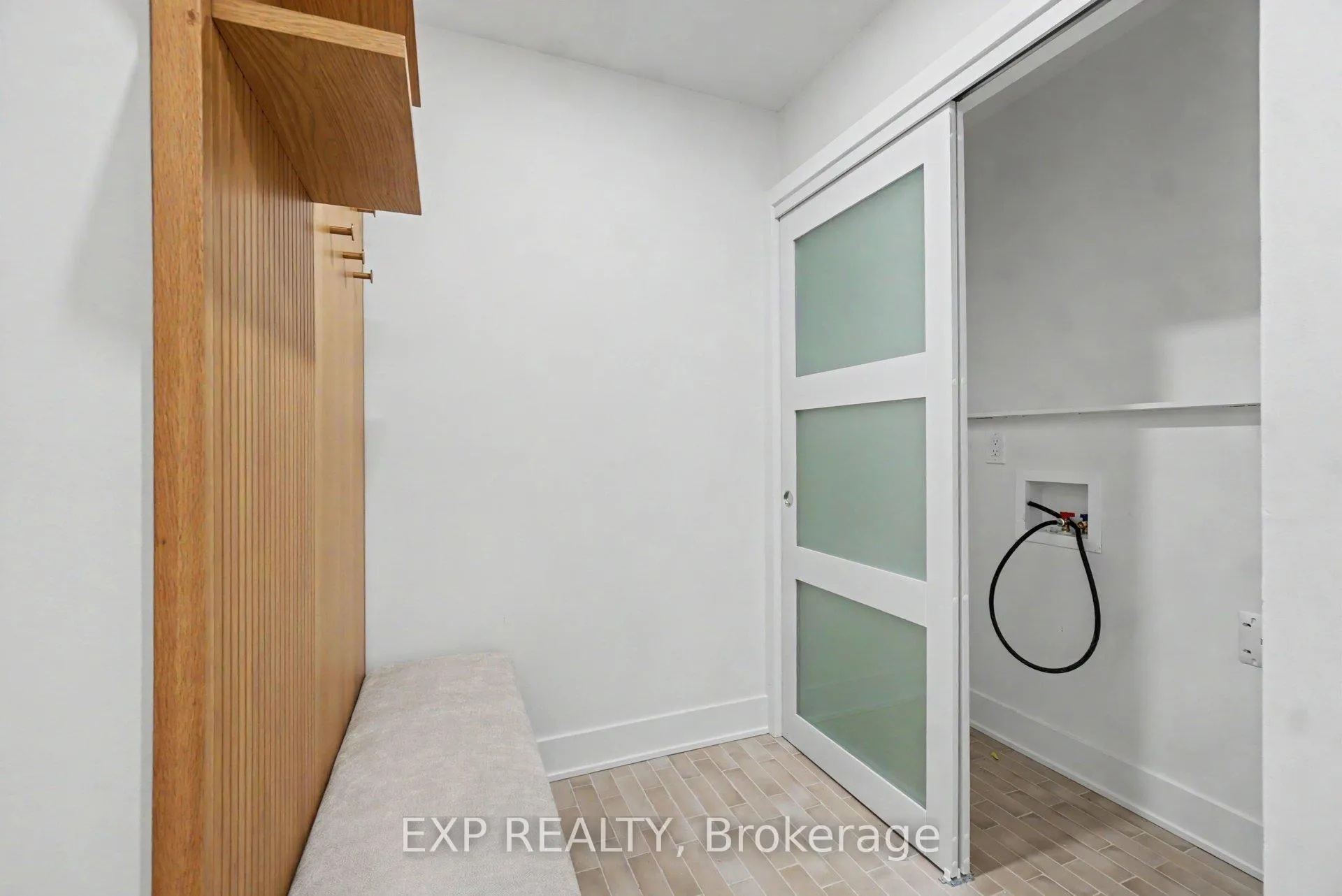 Photo 13 of 56 Glen Park Drive, Ottawa, Blackburn Hamlet (South) — HOMEH