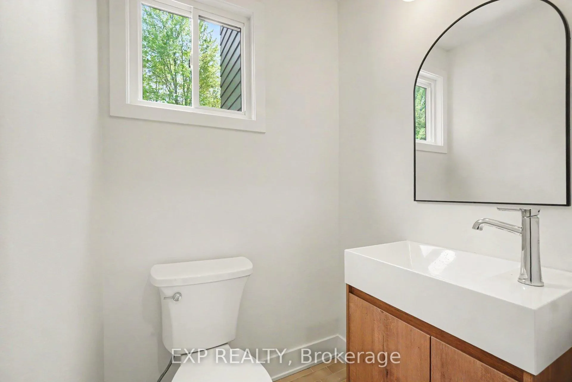 Photo 14 of 56 Glen Park Drive, Ottawa, Blackburn Hamlet (South) — HOMEH