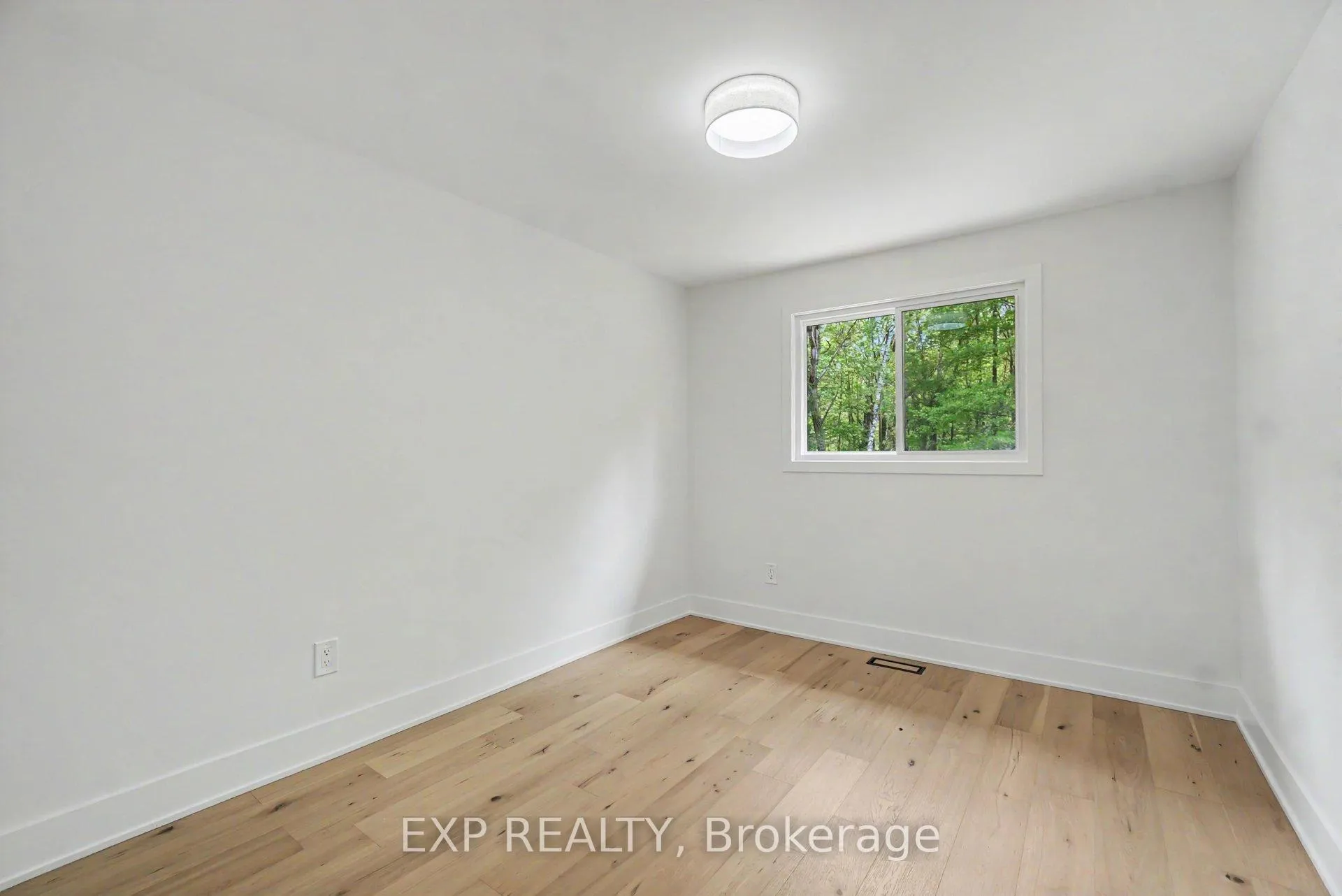 Photo 21 of 56 Glen Park Drive, Ottawa, Blackburn Hamlet (South) — HOMEH