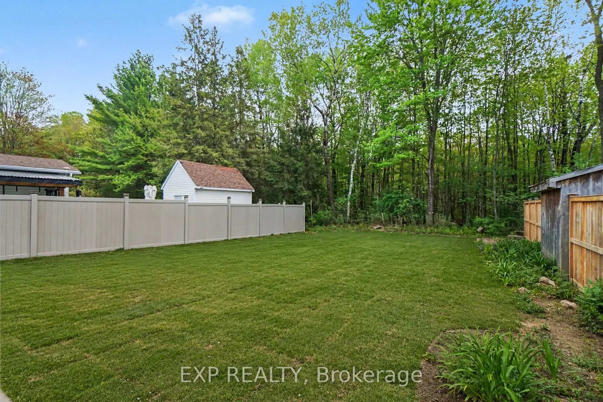 Photo 27 of 56 Glen Park Drive, Ottawa, Blackburn Hamlet (South) — HOMEH