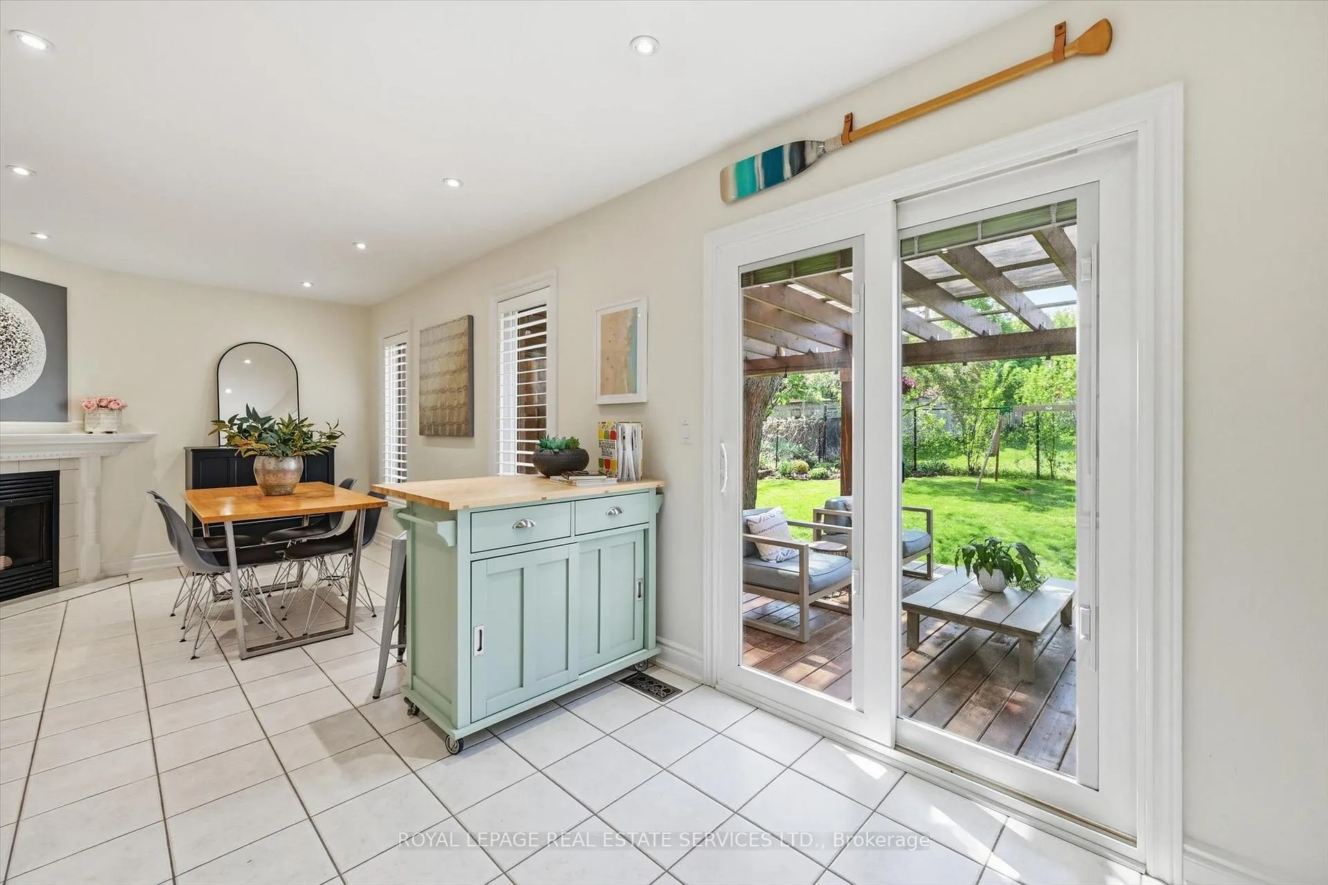 Photo 11 of 2123 Grand Ravine Drive, Oakville, River Oaks — HOMEH