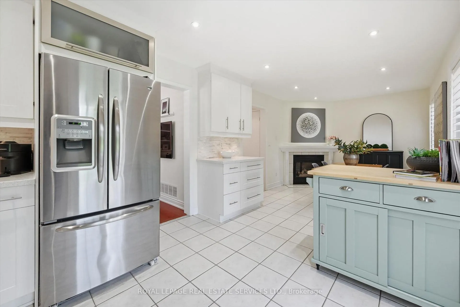 Photo 12 of 2123 Grand Ravine Drive, Oakville, River Oaks — HOMEH