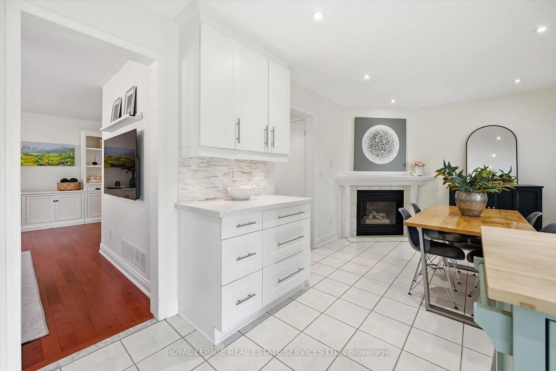 Photo 14 of 2123 Grand Ravine Drive, Oakville, River Oaks — HOMEH