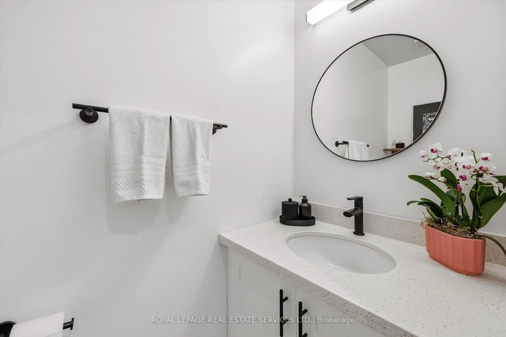 Photo 19 of 2123 Grand Ravine Drive, Oakville, River Oaks — HOMEH
