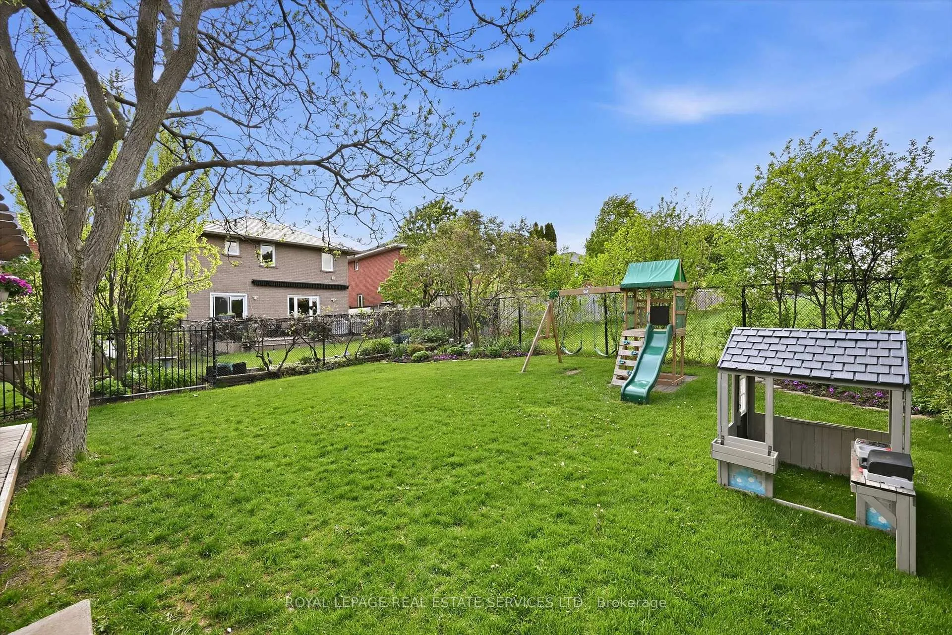 Photo 49 of 2123 Grand Ravine Drive, Oakville, River Oaks — HOMEH