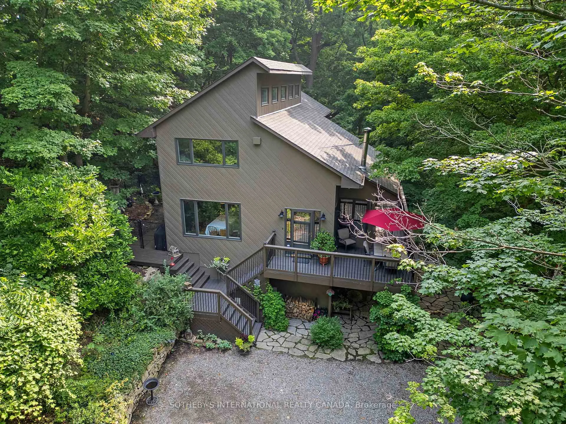 Photo 4 of 141 Valley Road, Hamilton, Dundas — HOMEH
