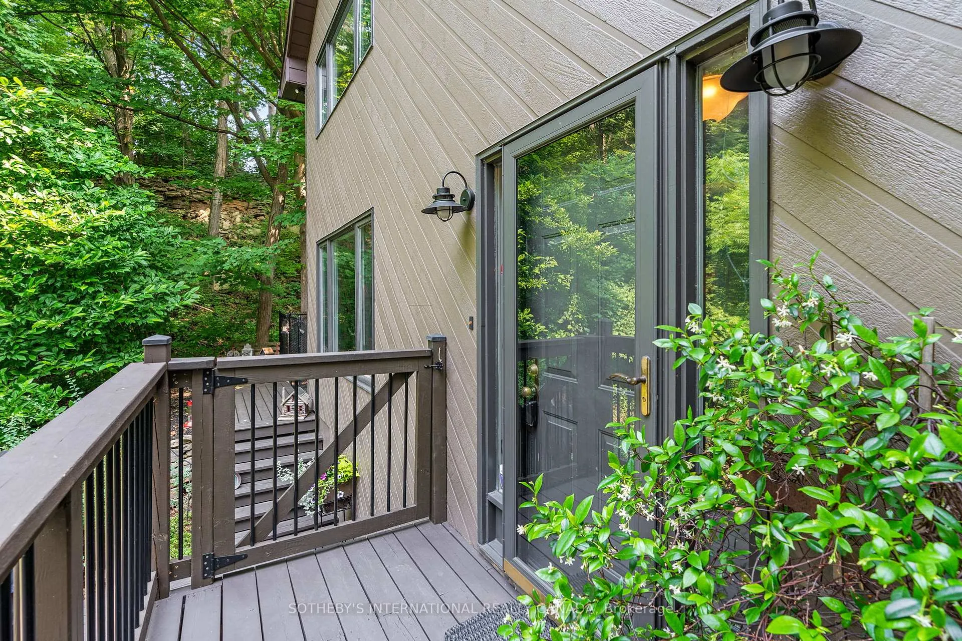Photo 8 of 141 Valley Road, Hamilton, Dundas — HOMEH