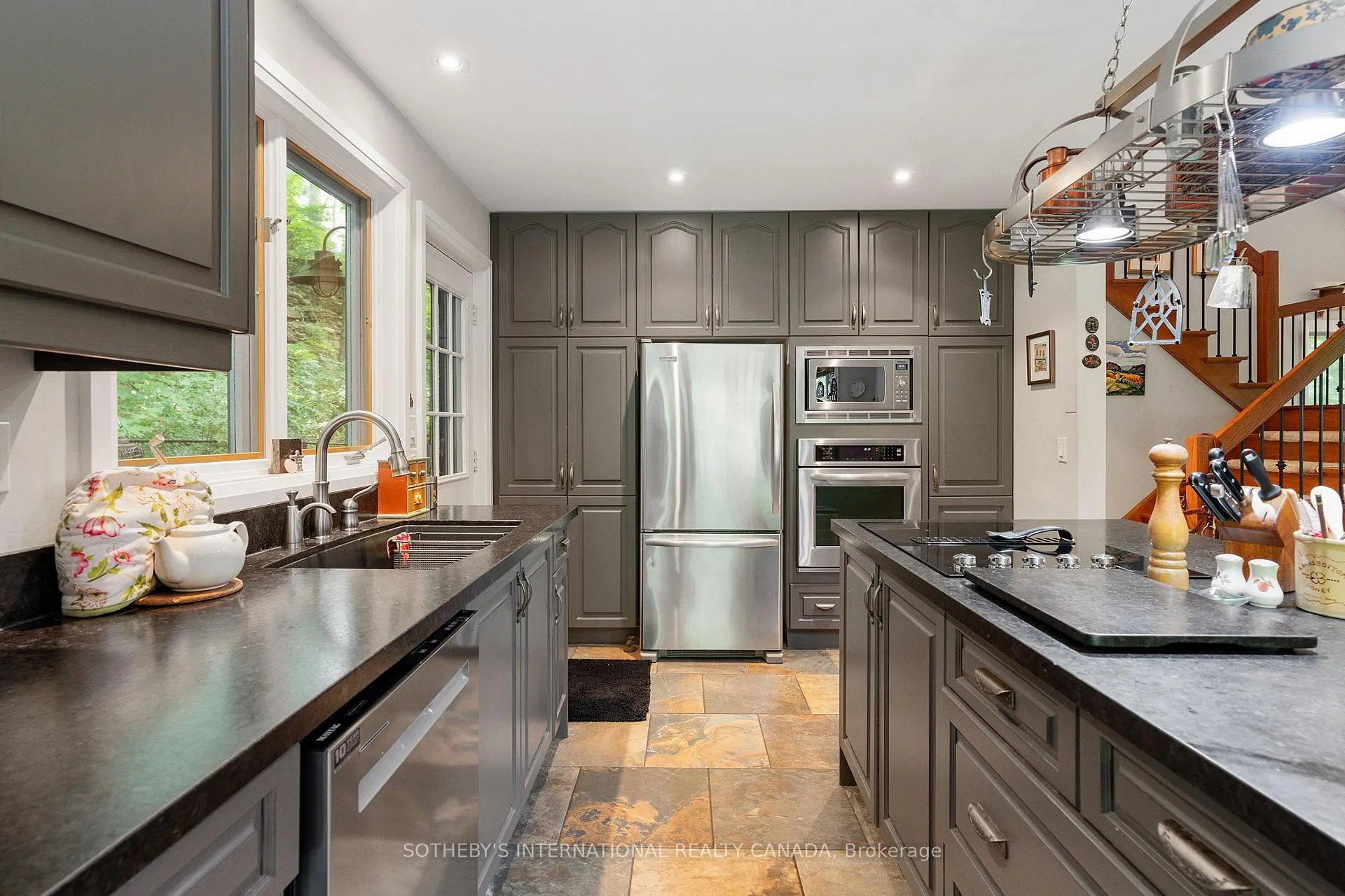 Photo 15 of 141 Valley Road, Hamilton, Dundas — HOMEH