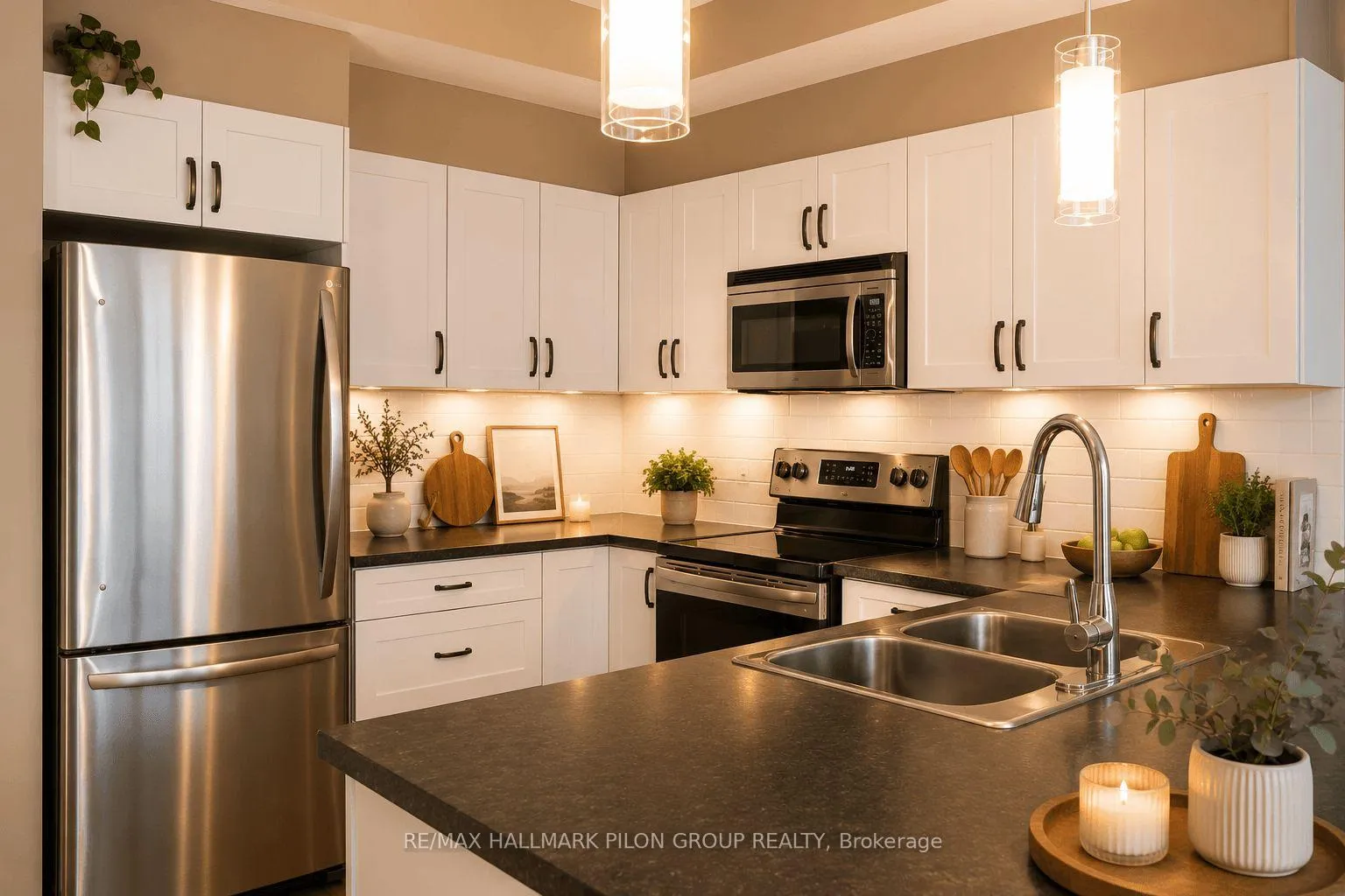 Photo 4 of Unit 403, 230 Titanium Private, Ottawa, Convent Glen North — HOMEH