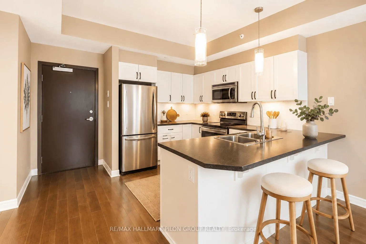 Photo 5 of Unit 403, 230 Titanium Private, Ottawa, Convent Glen North — HOMEH