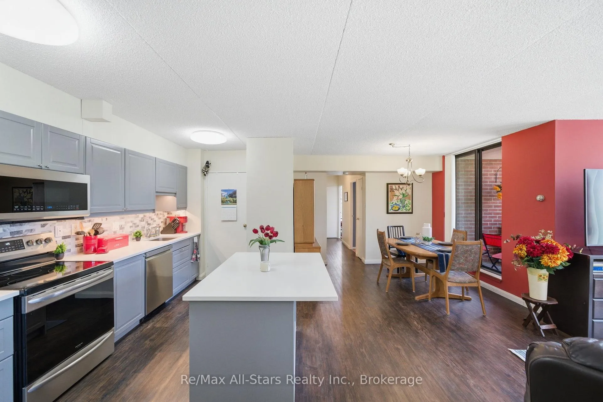 Photo 7 of Unit 301, 1540 Pickering Parkway, Pickering, Town Centre — HOMEH
