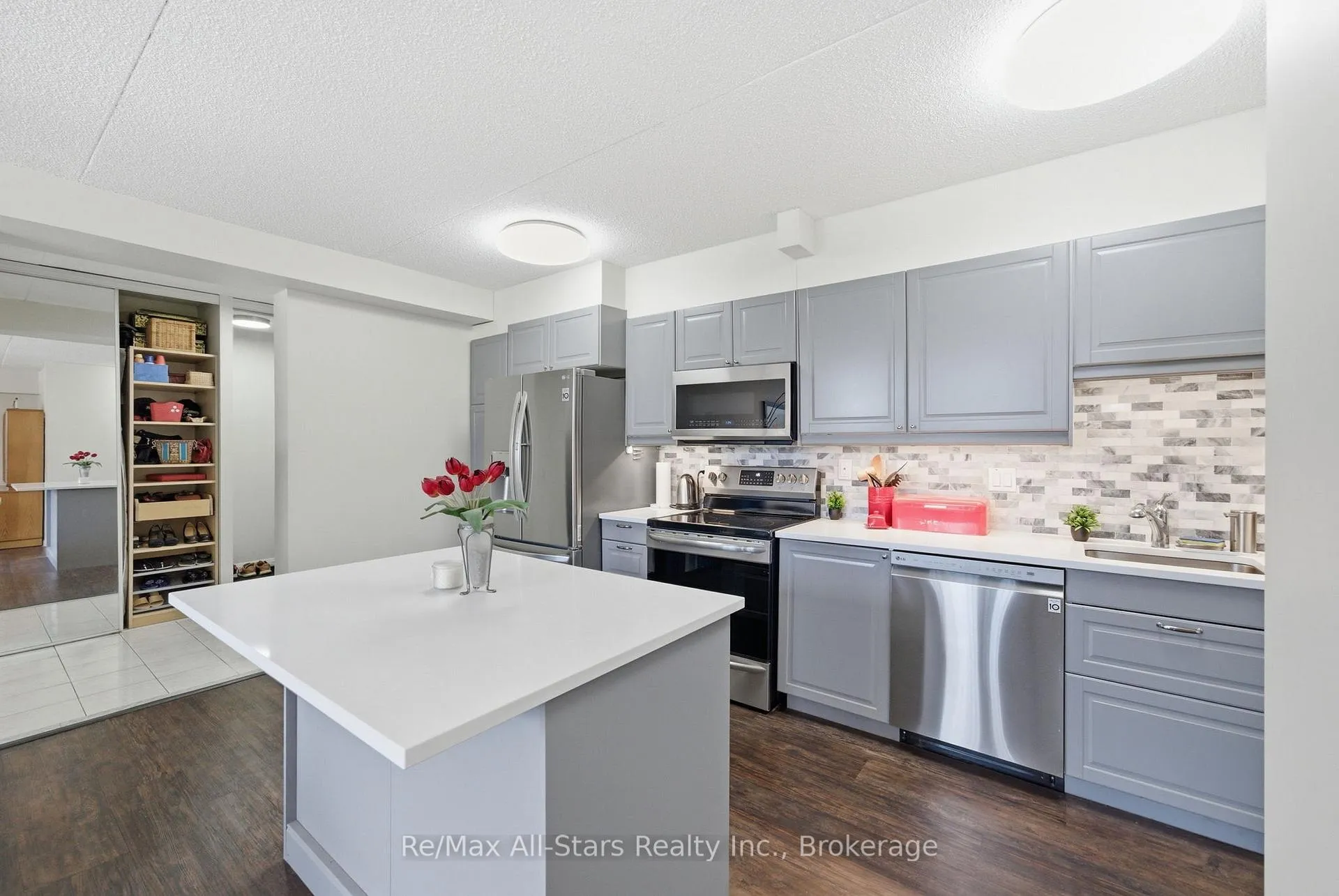 Photo 9 of Unit 301, 1540 Pickering Parkway, Pickering, Town Centre — HOMEH