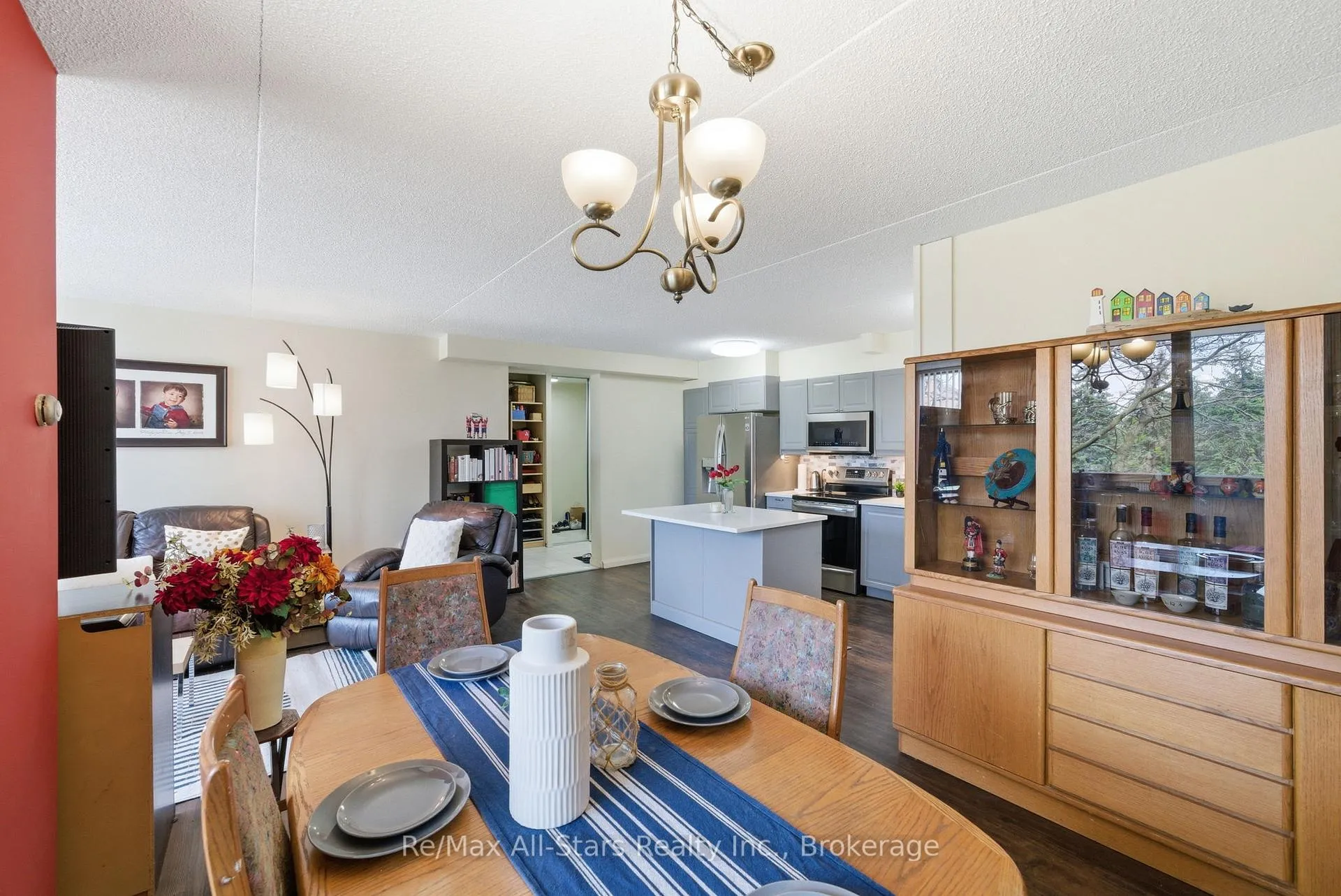 Photo 11 of Unit 301, 1540 Pickering Parkway, Pickering, Town Centre — HOMEH