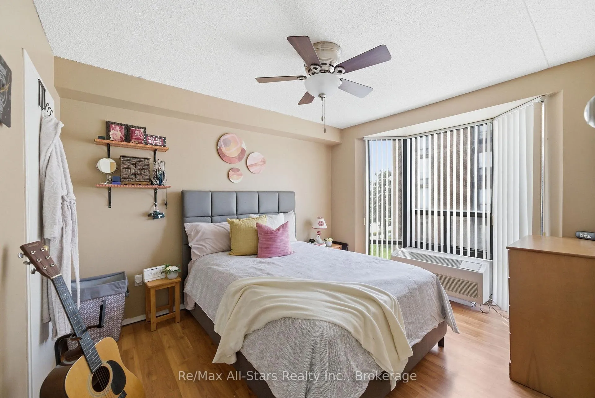 Photo 13 of Unit 301, 1540 Pickering Parkway, Pickering, Town Centre — HOMEH