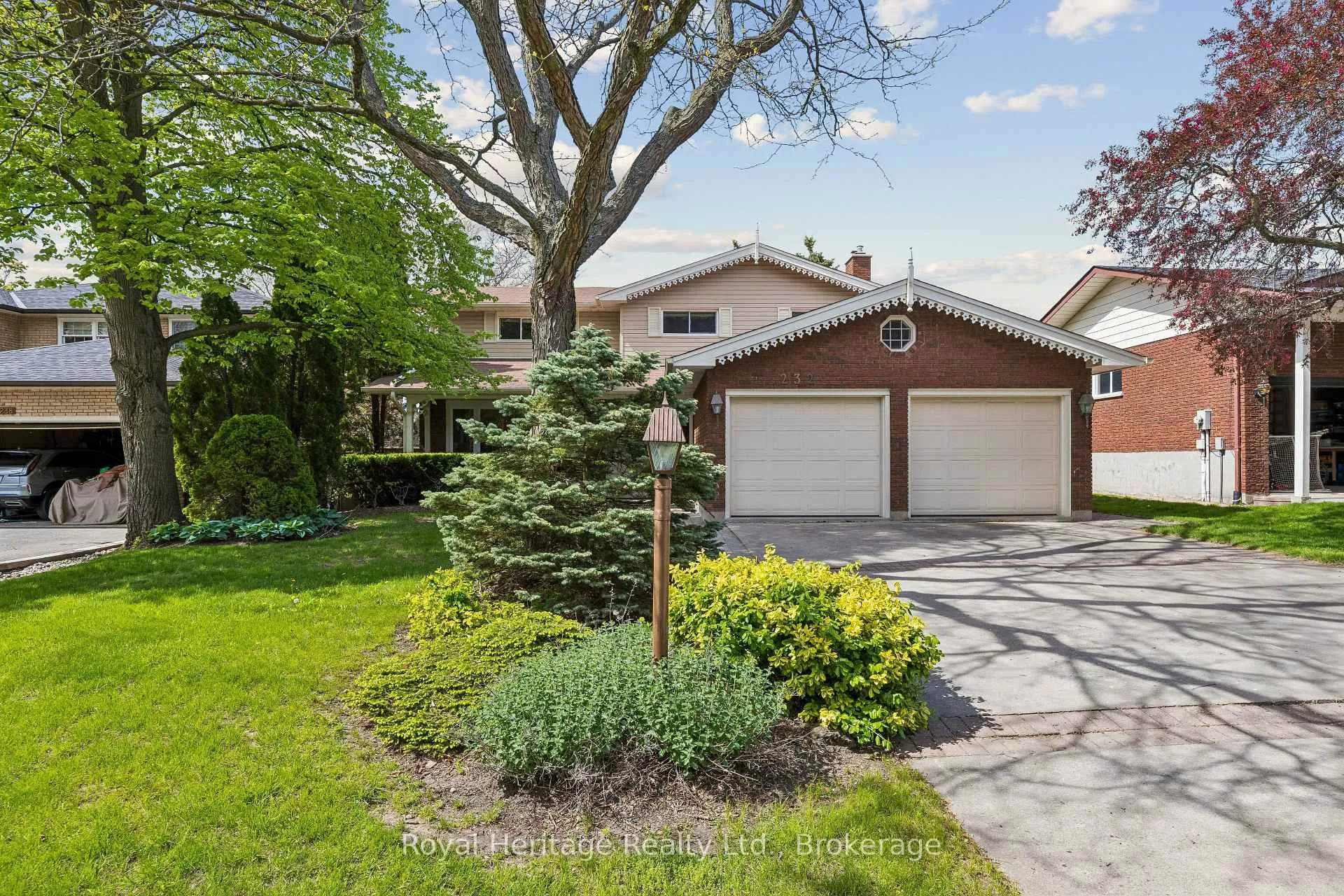Photo 1 of 232 Beatrice Street W, Oshawa, Centennial — HOMEH