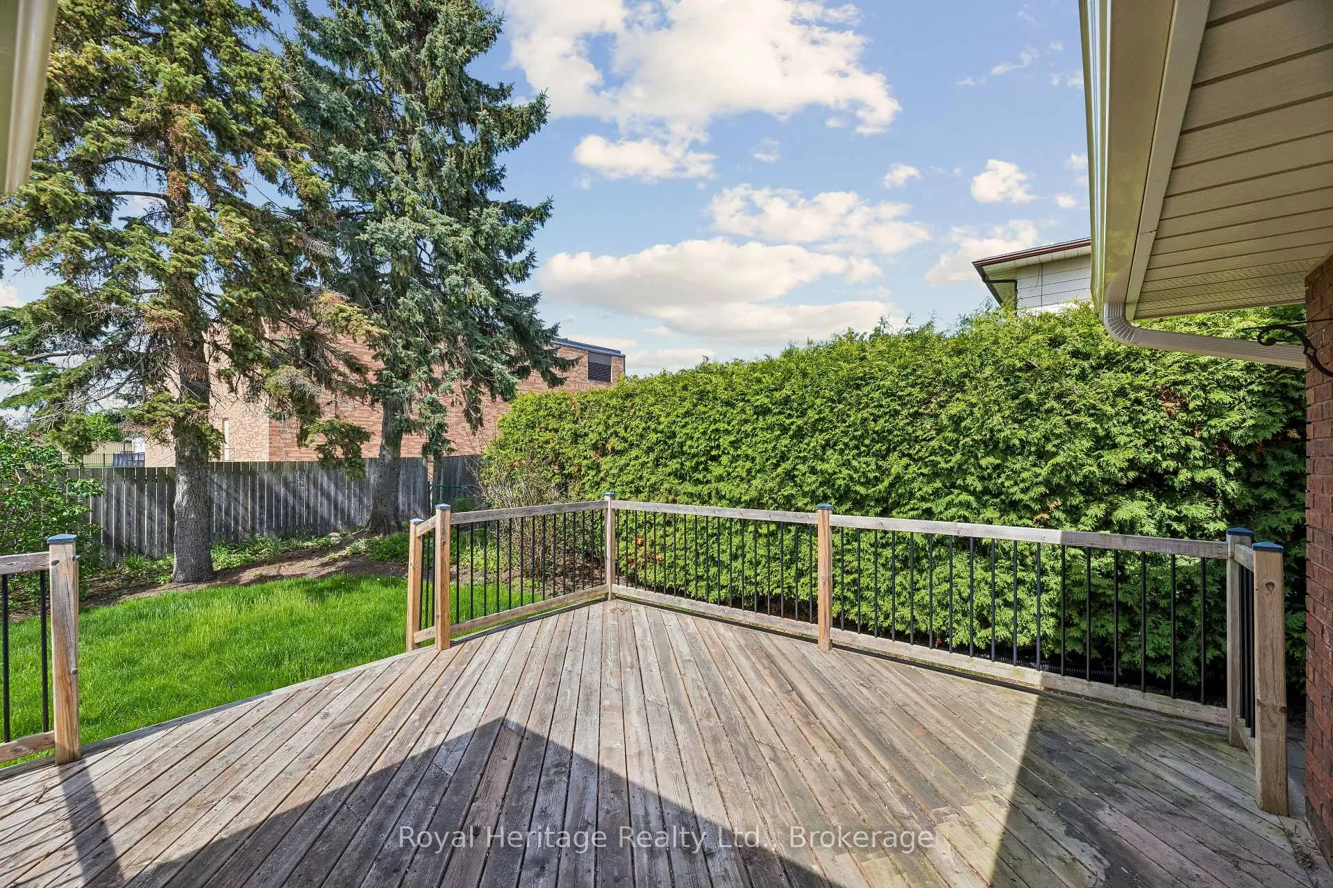 Photo 37 of 232 Beatrice Street W, Oshawa, Centennial — HOMEH
