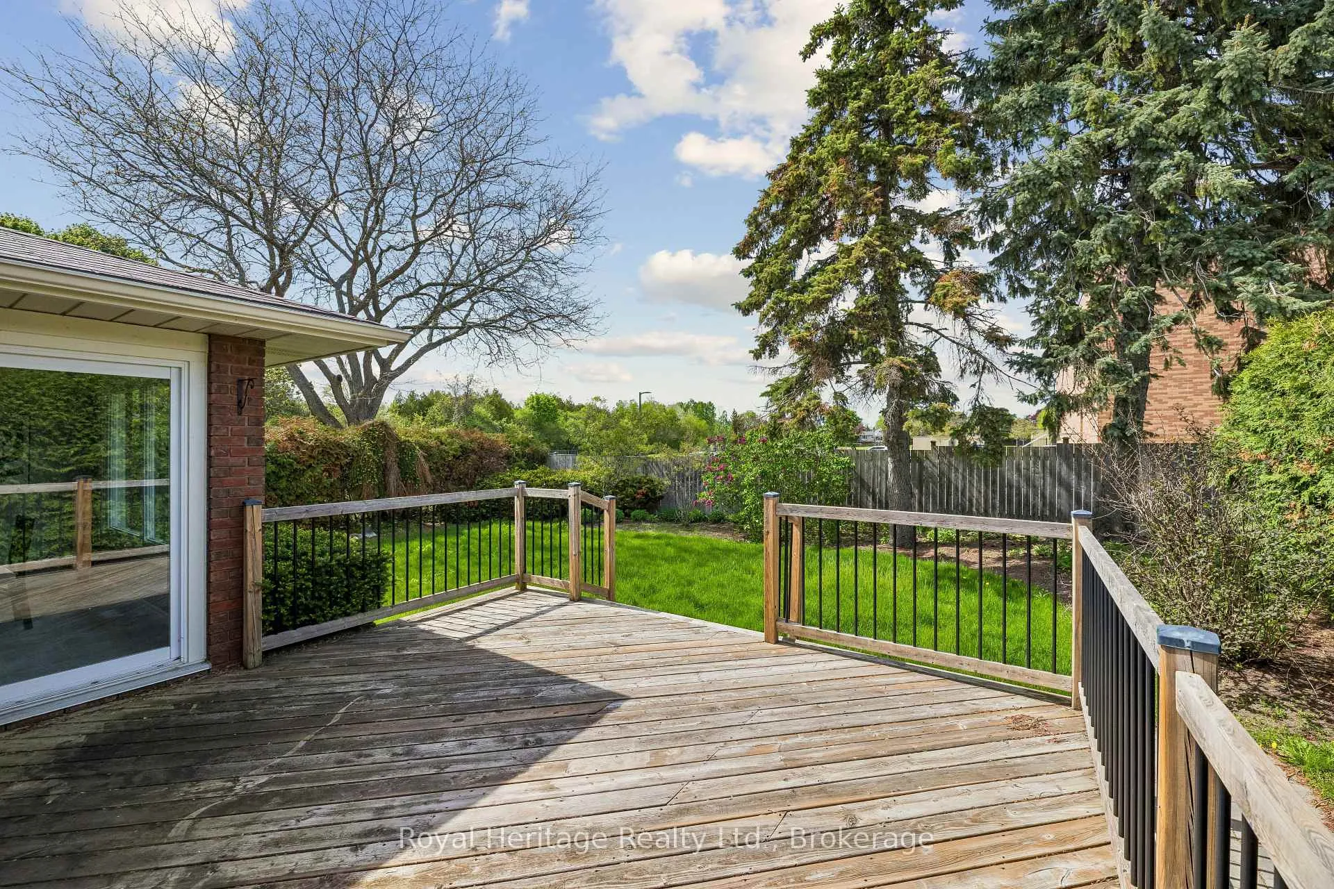 Photo 38 of 232 Beatrice Street W, Oshawa, Centennial — HOMEH