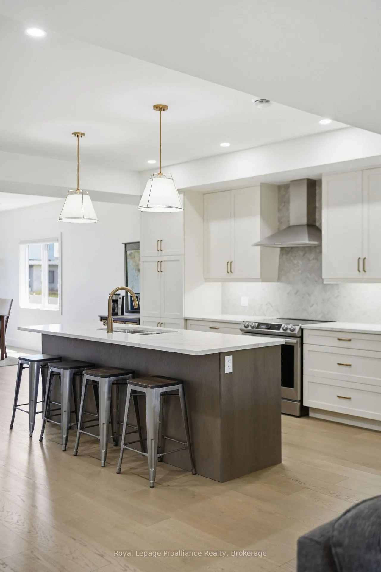 Photo 13 of 52 Fraser Drive, Quinte West, Sidney Ward — HOMEH