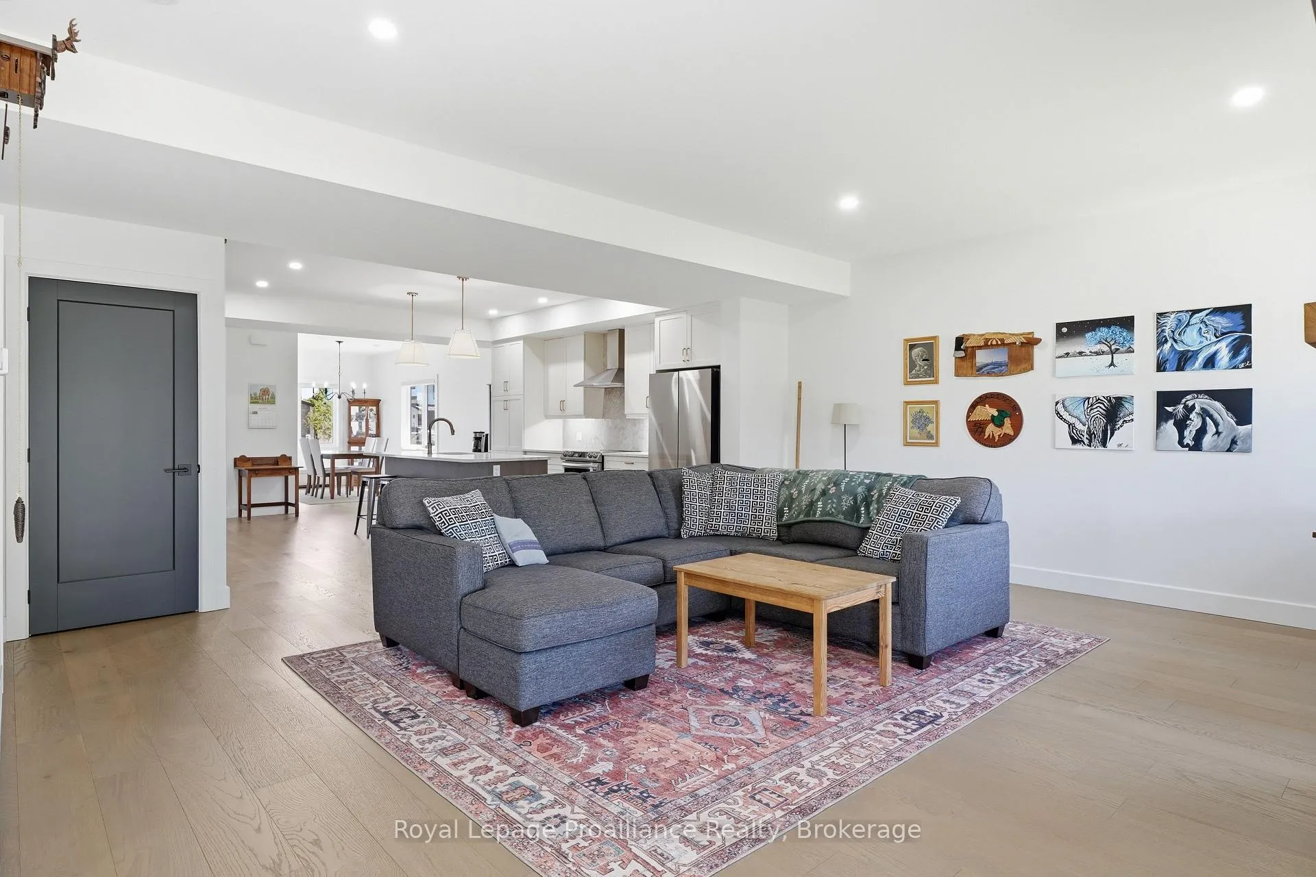 Photo 19 of 52 Fraser Drive, Quinte West, Sidney Ward — HOMEH
