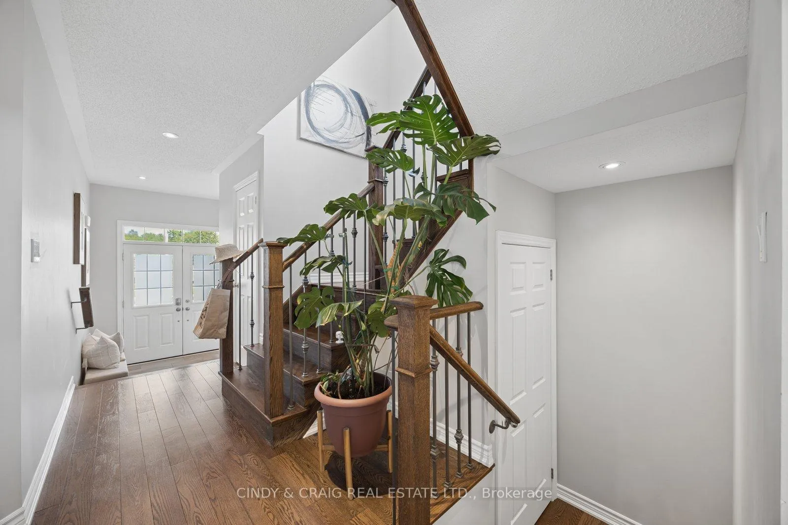 Photo 4 of 54 Arthur Trewin Street, Clarington, Courtice — HOMEH
