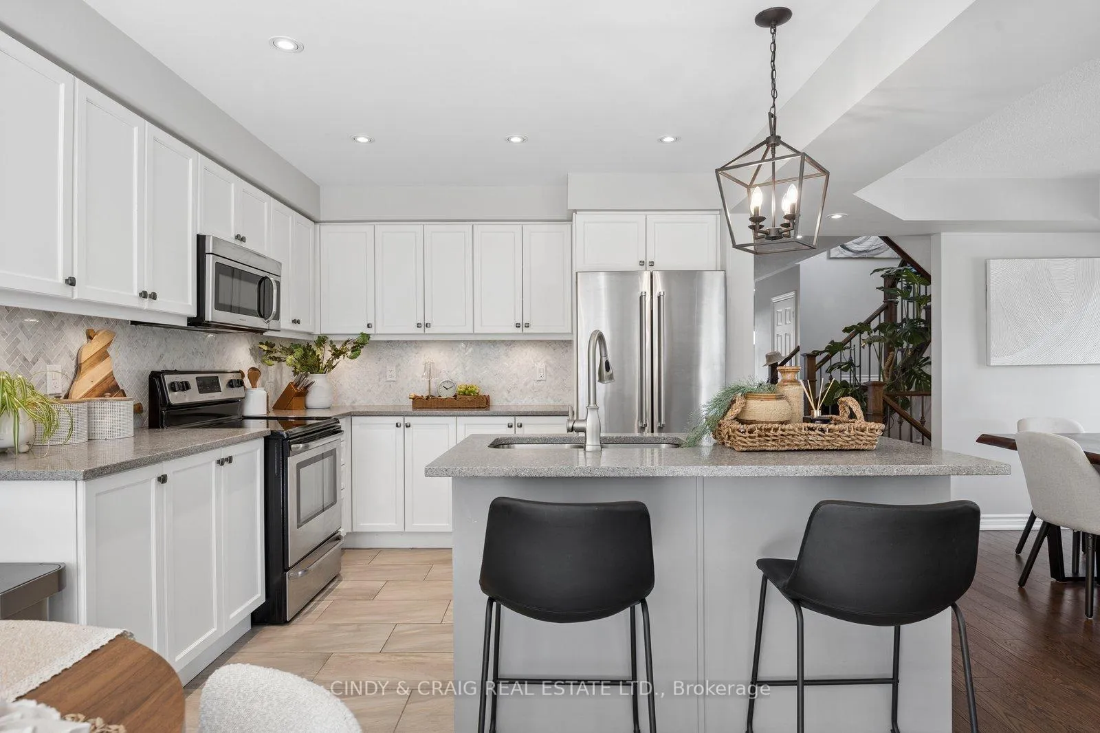 Photo 6 of 54 Arthur Trewin Street, Clarington, Courtice — HOMEH