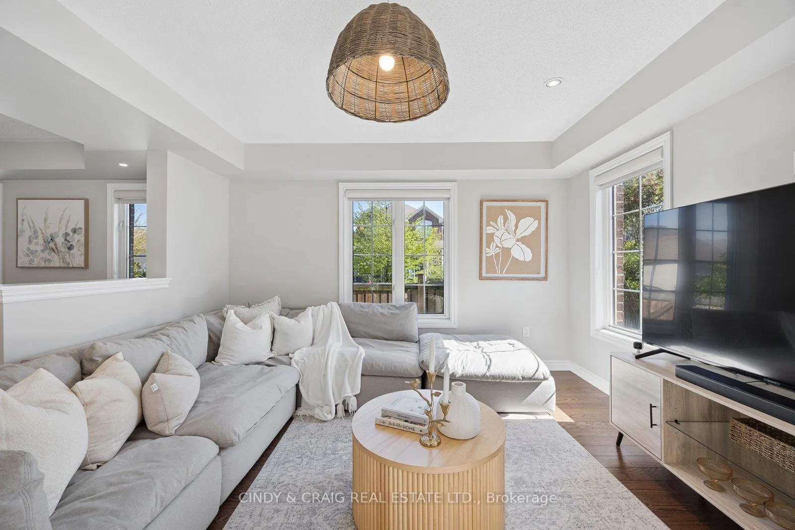Photo 10 of 54 Arthur Trewin Street, Clarington, Courtice — HOMEH