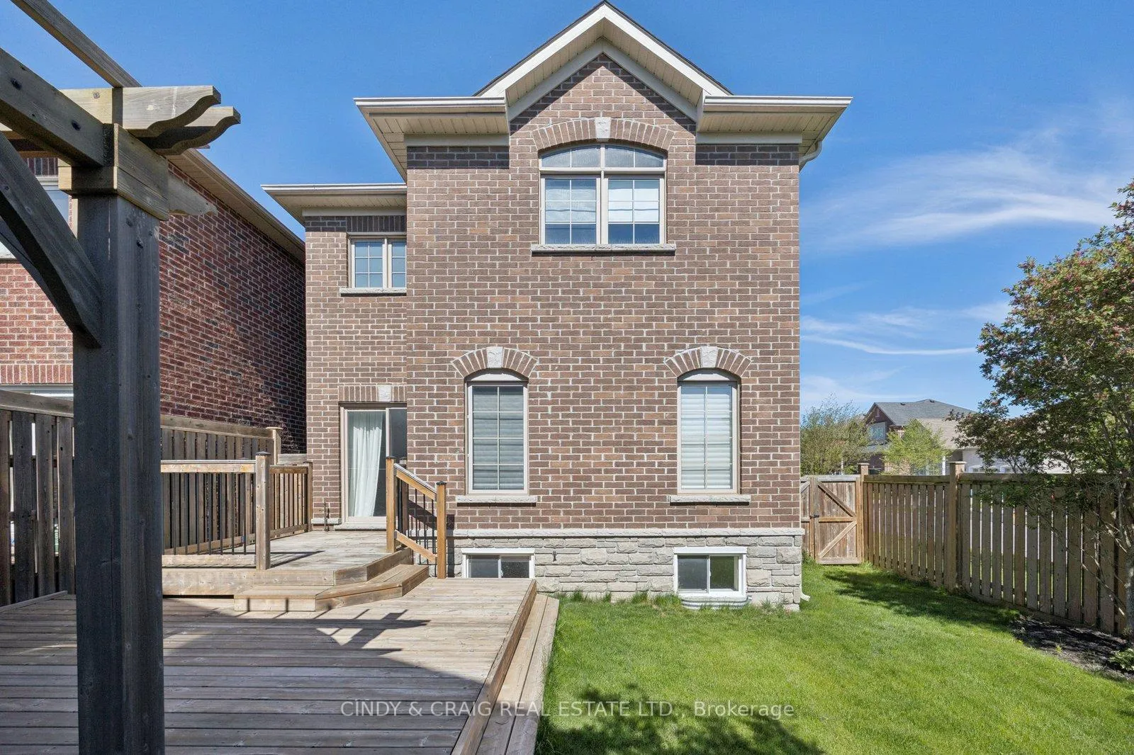 Photo 23 of 54 Arthur Trewin Street, Clarington, Courtice — HOMEH