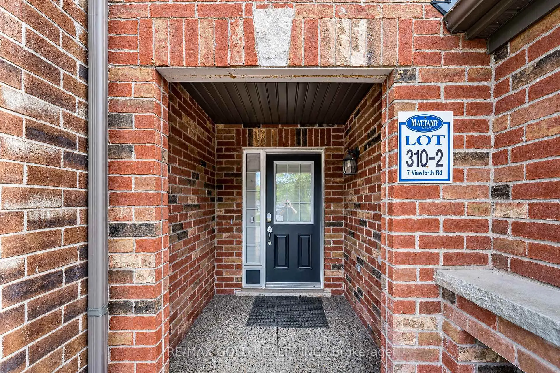Photo 3 of 7 Viewforth Road, Brampton, Northwest Brampton — HOMEH