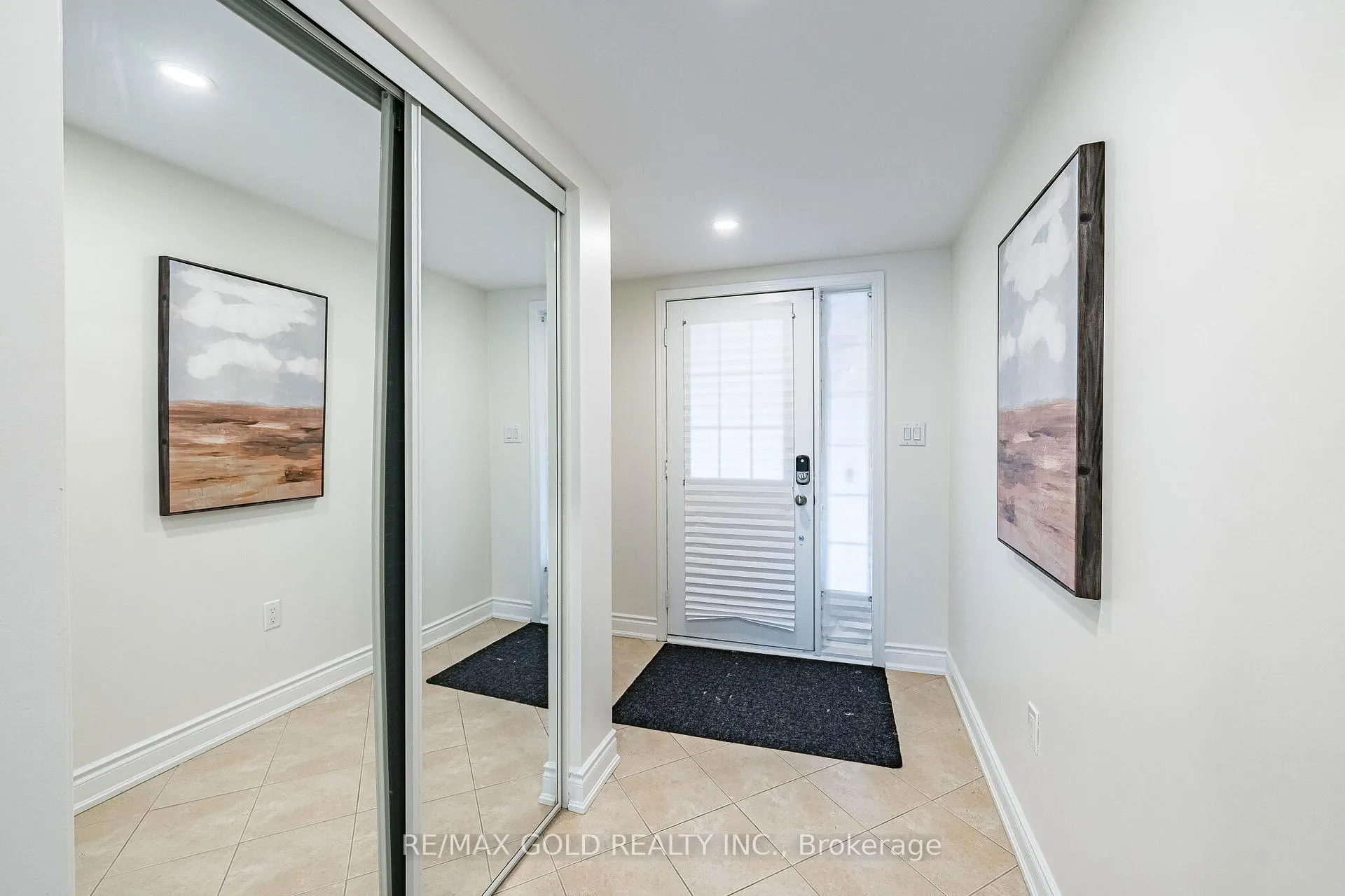 Photo 4 of 7 Viewforth Road, Brampton, Northwest Brampton — HOMEH