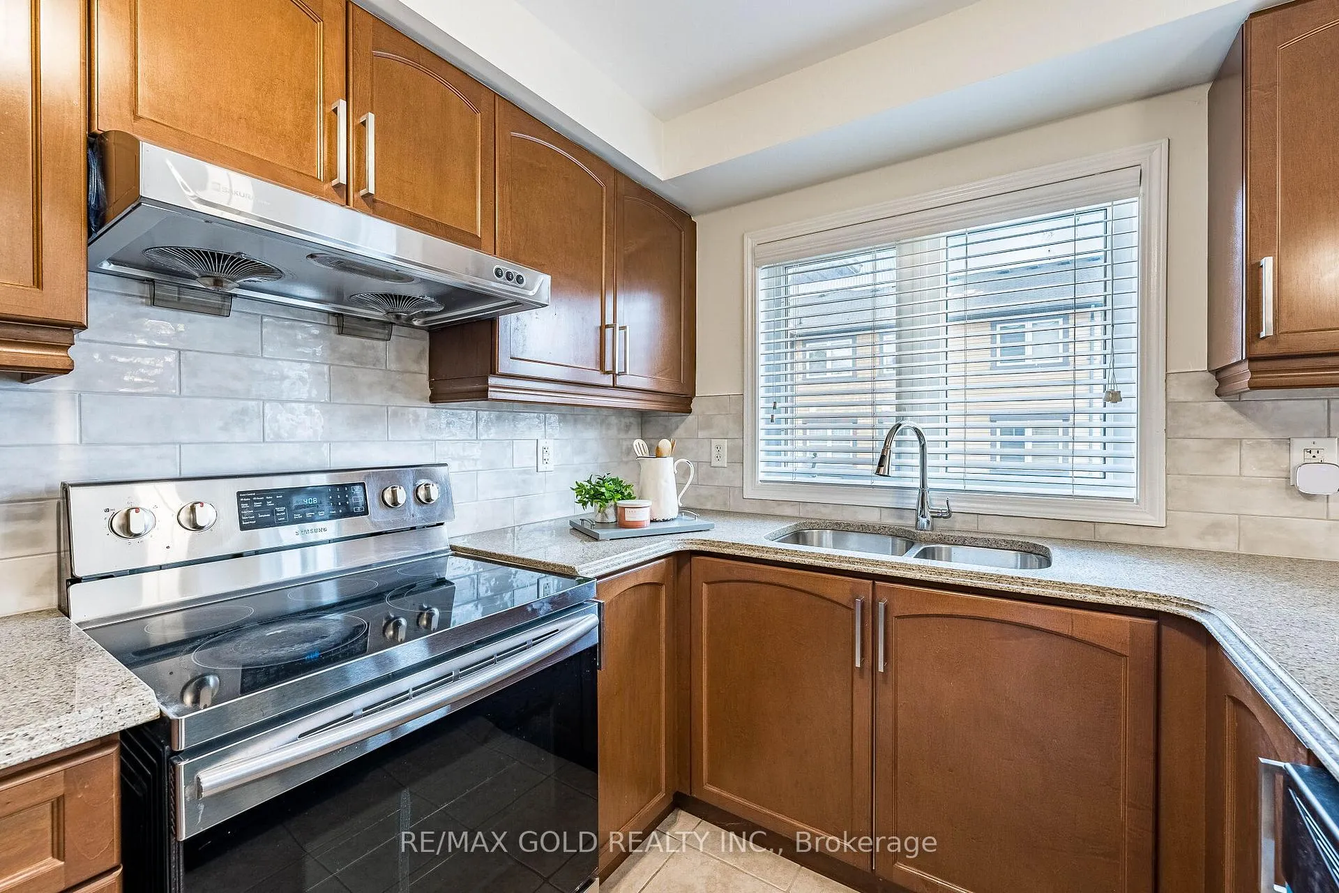 Photo 15 of 7 Viewforth Road, Brampton, Northwest Brampton — HOMEH