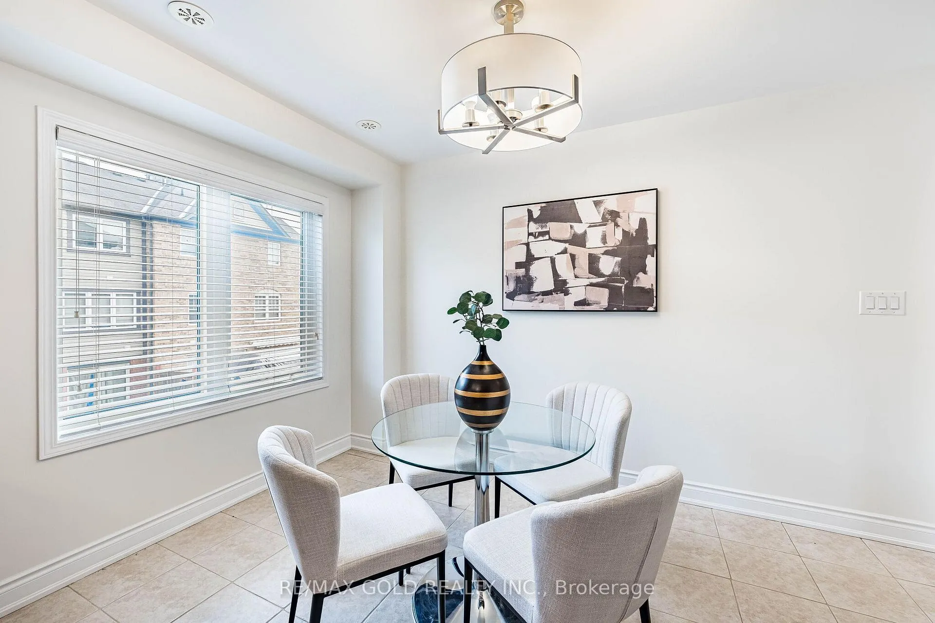 Photo 17 of 7 Viewforth Road, Brampton, Northwest Brampton — HOMEH