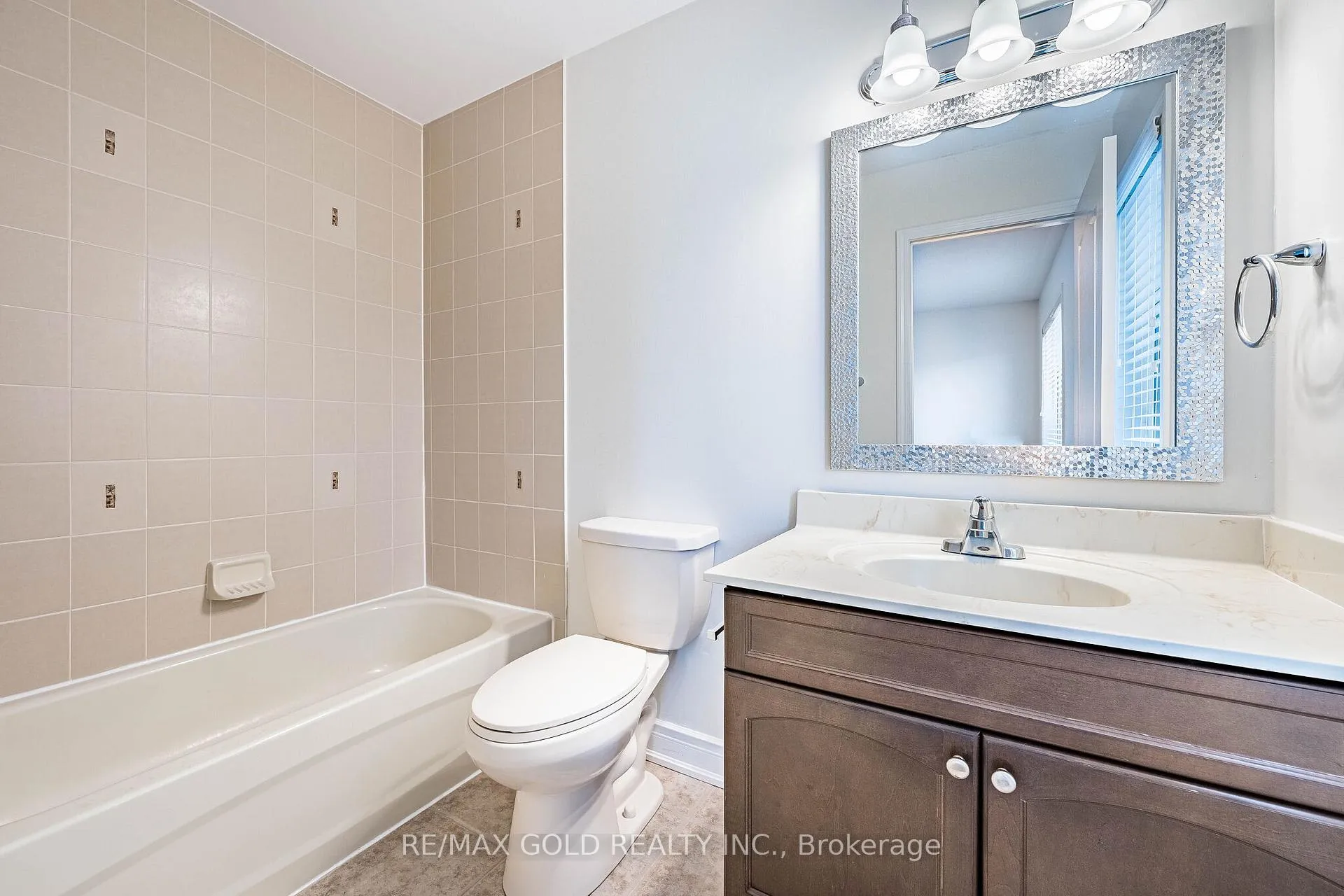 Photo 21 of 7 Viewforth Road, Brampton, Northwest Brampton — HOMEH