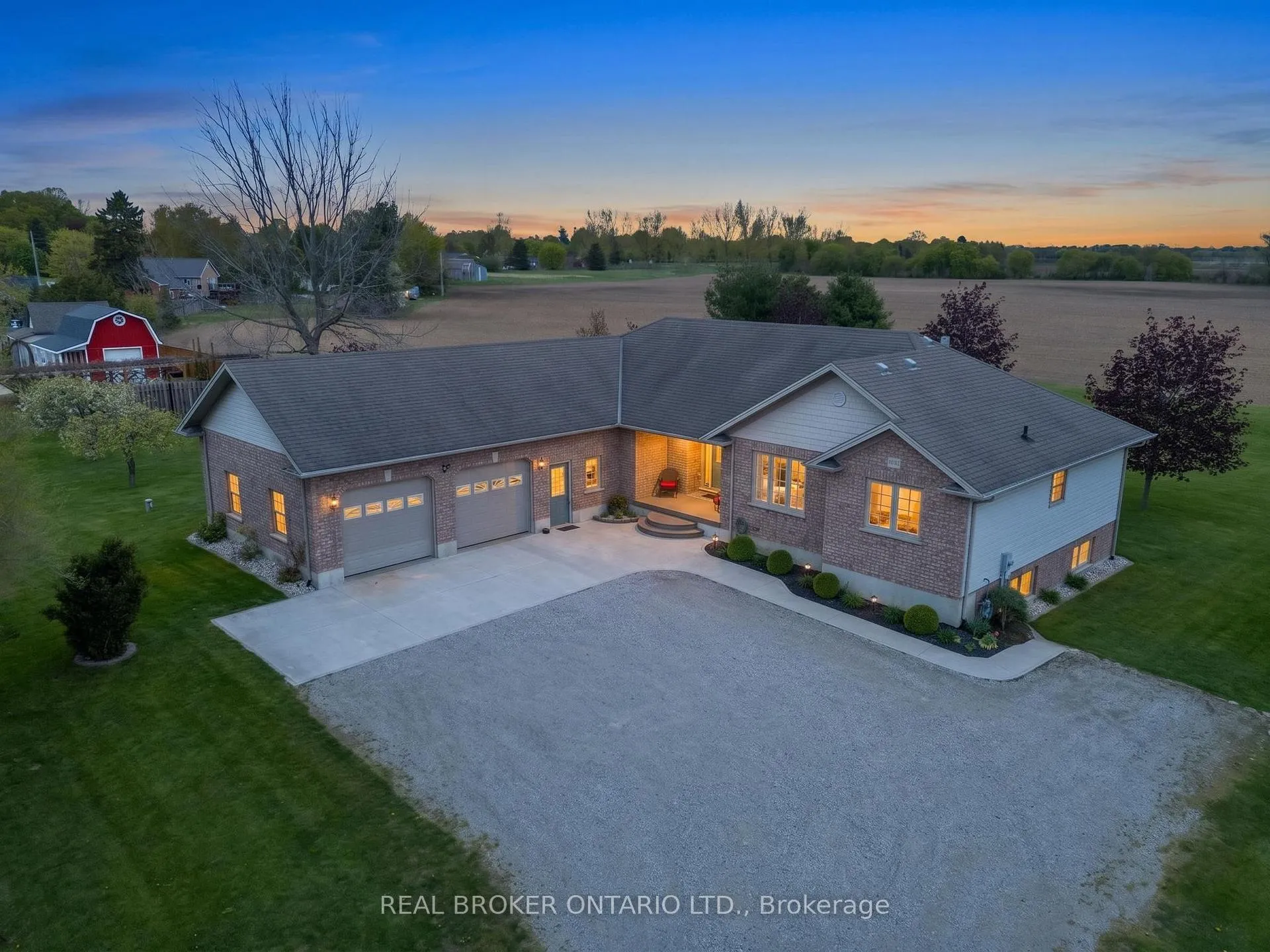 Photo of 8984 Plank Road