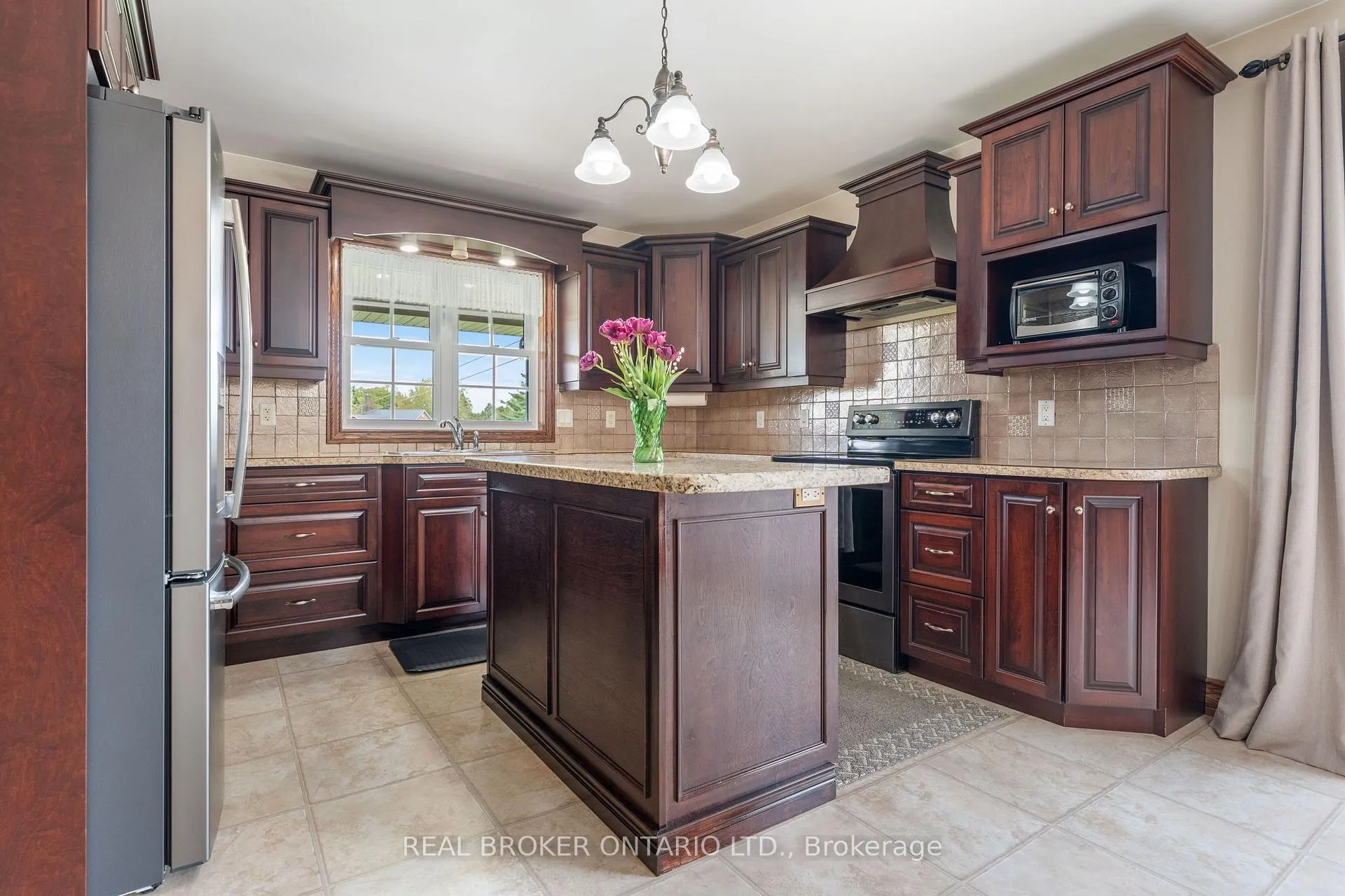 Photo 11 of 8984 Plank Road, Bayham, Rural Bayham — HOMEH