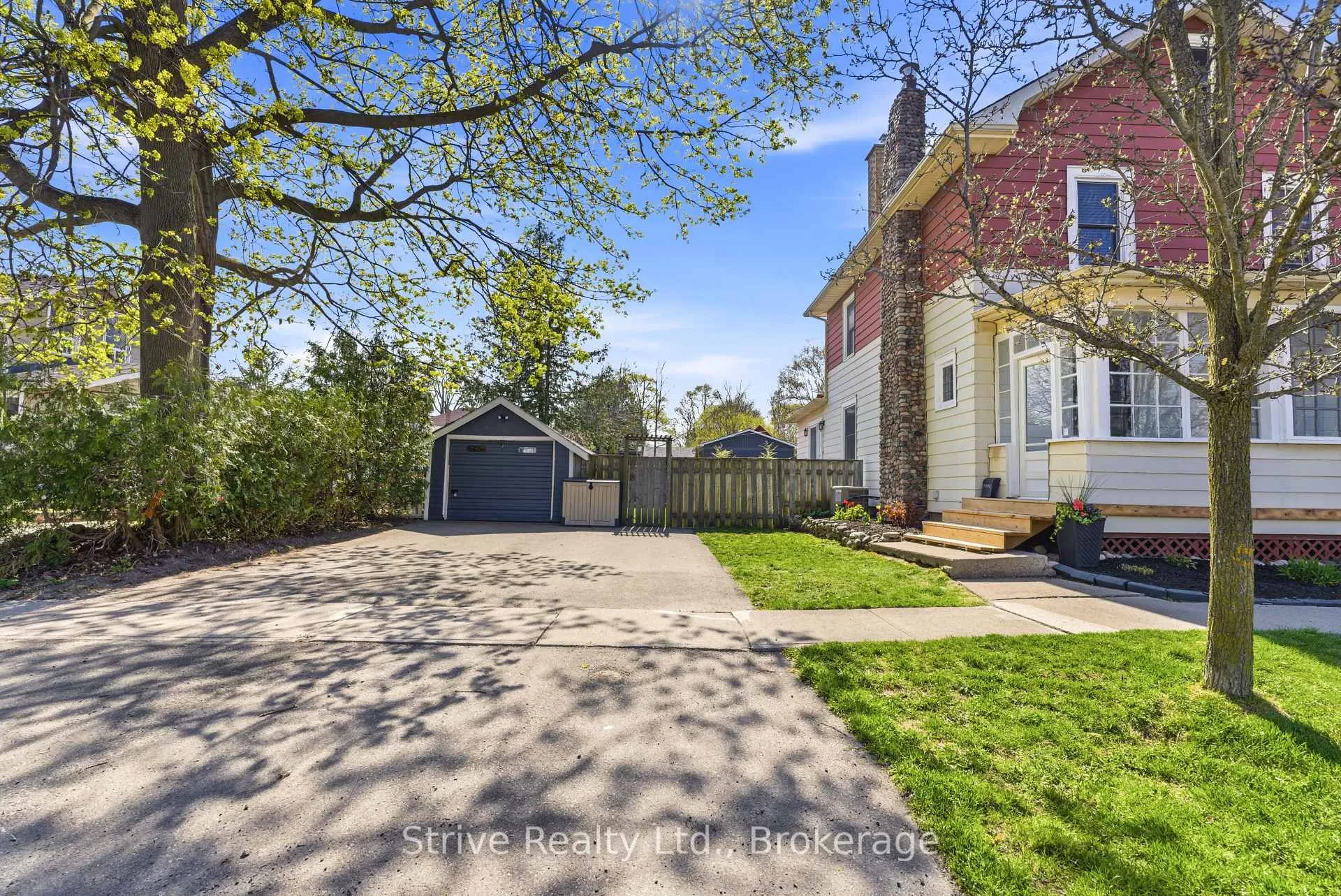 Photo 42 of 10 Julia Street, Port Hope — HOMEH