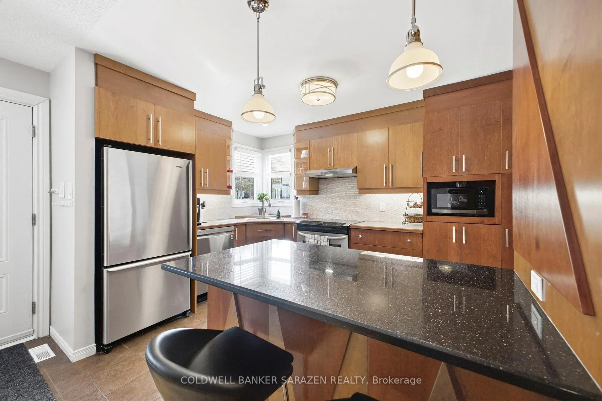 Photo 6 of 161 McClintock Way, Ottawa, Kanata - Katimavik — HOMEH
