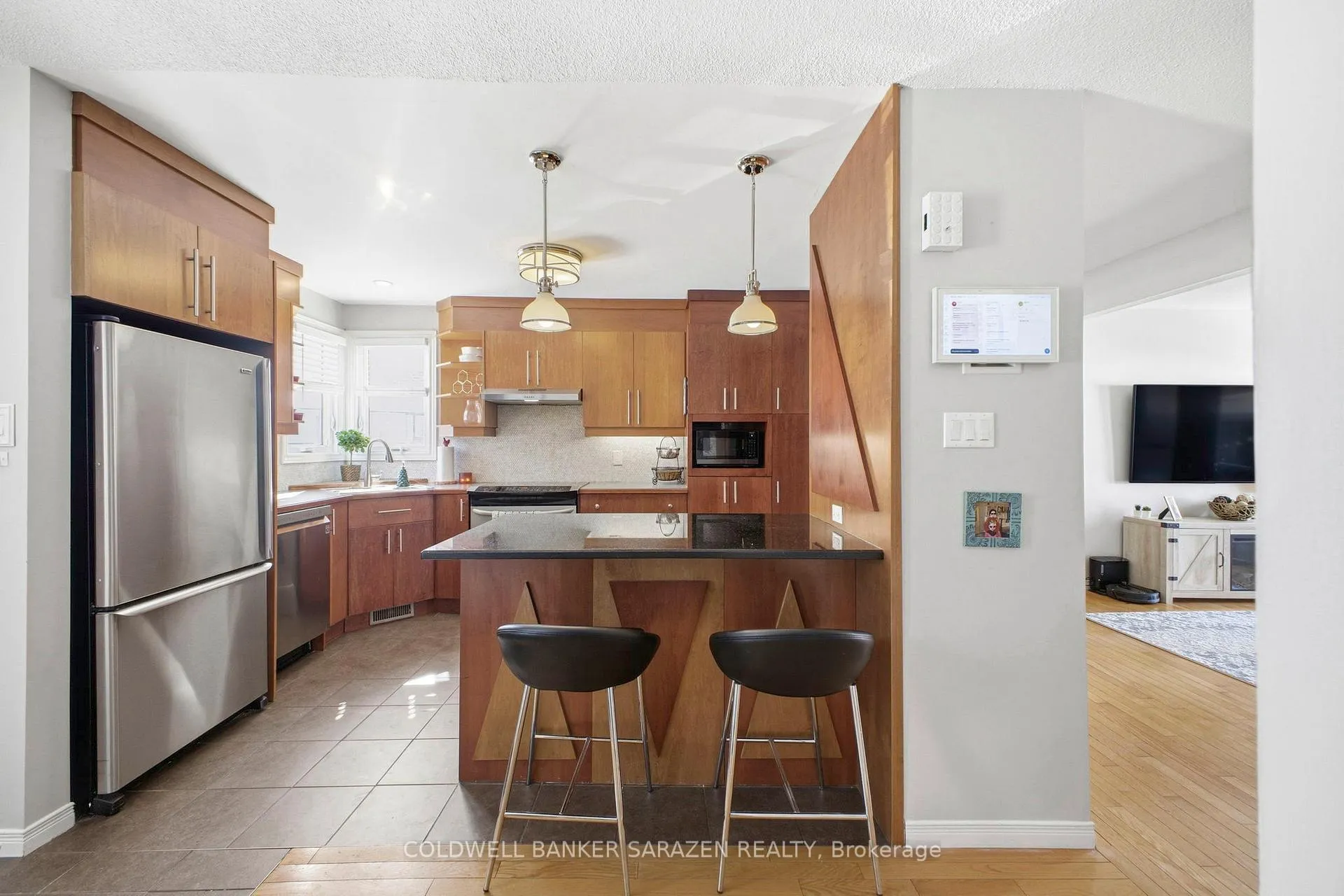 Photo 8 of 161 McClintock Way, Ottawa, Kanata - Katimavik — HOMEH
