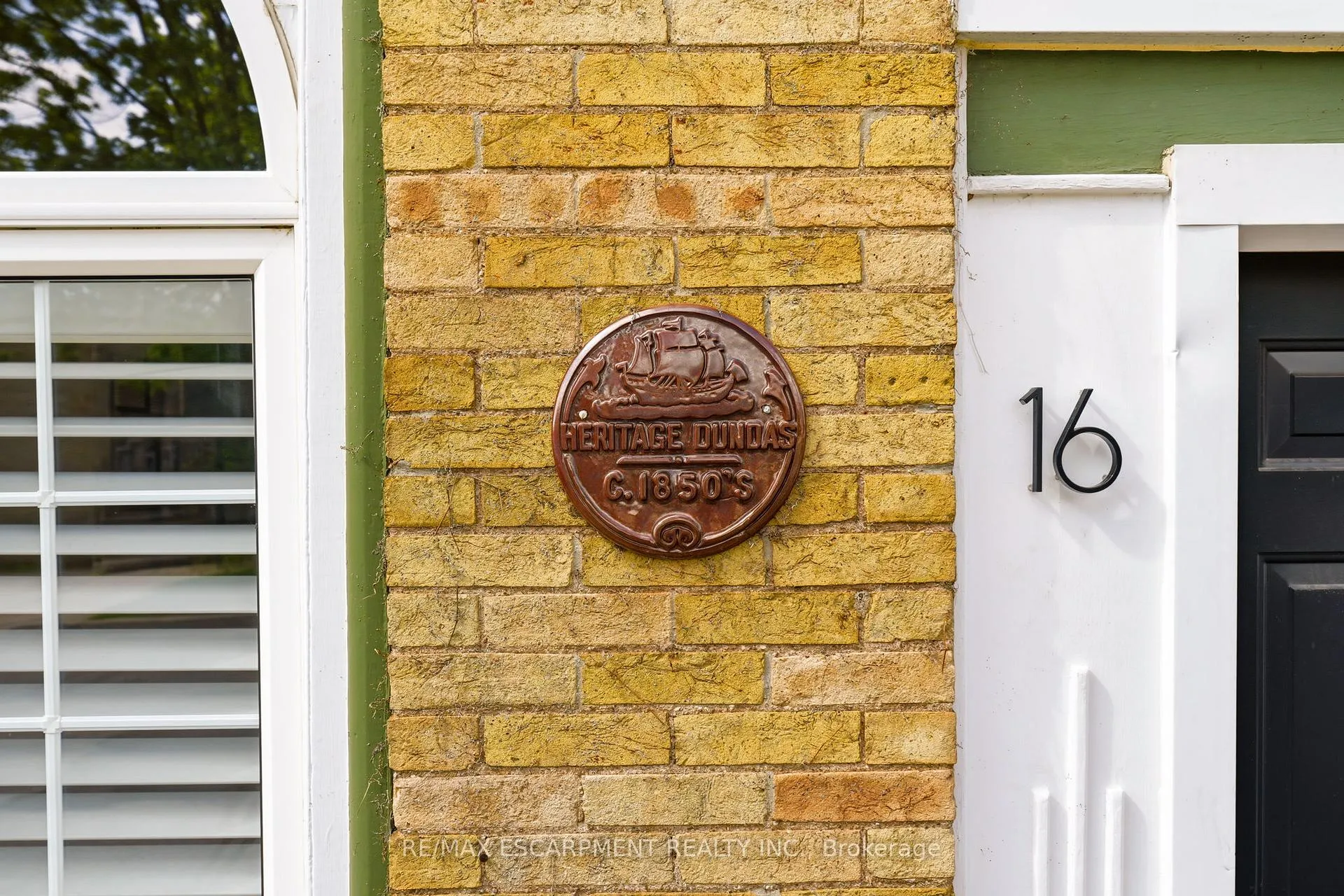 Photo 2 of 16 Hatt Street, Hamilton, Dundas — HOMEH