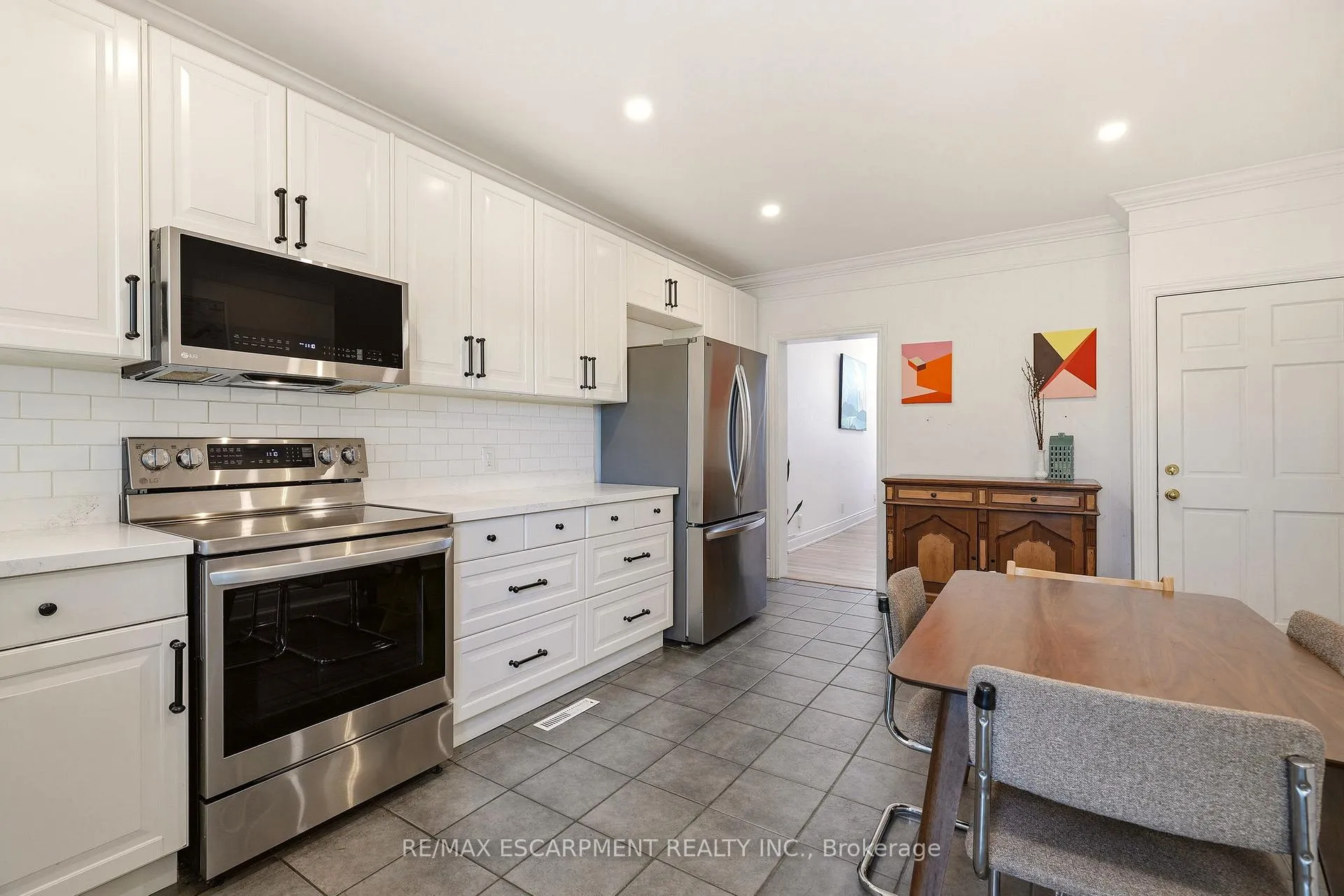 Photo 19 of 16 Hatt Street, Hamilton, Dundas — HOMEH
