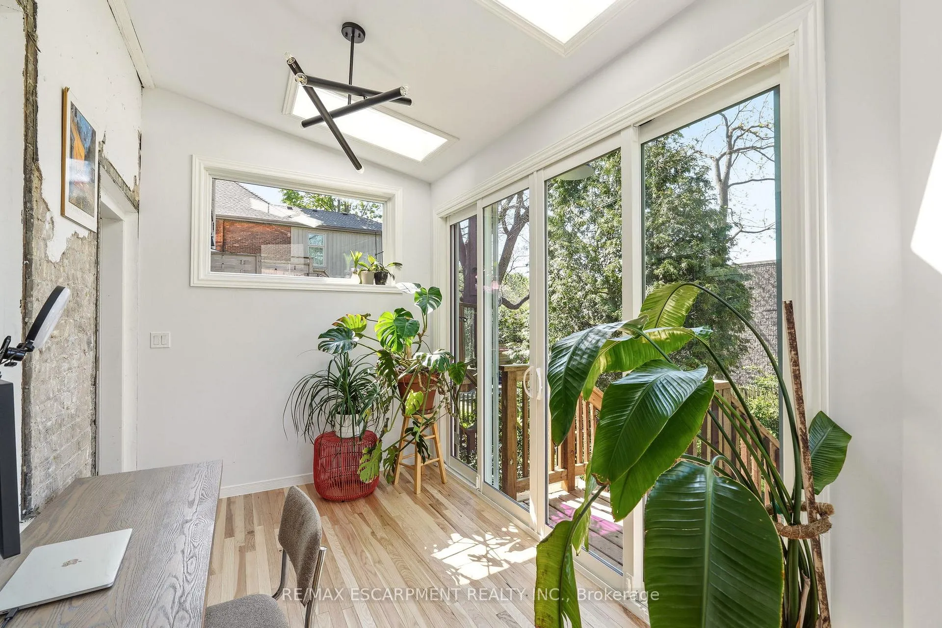 Photo 22 of 16 Hatt Street, Hamilton, Dundas — HOMEH