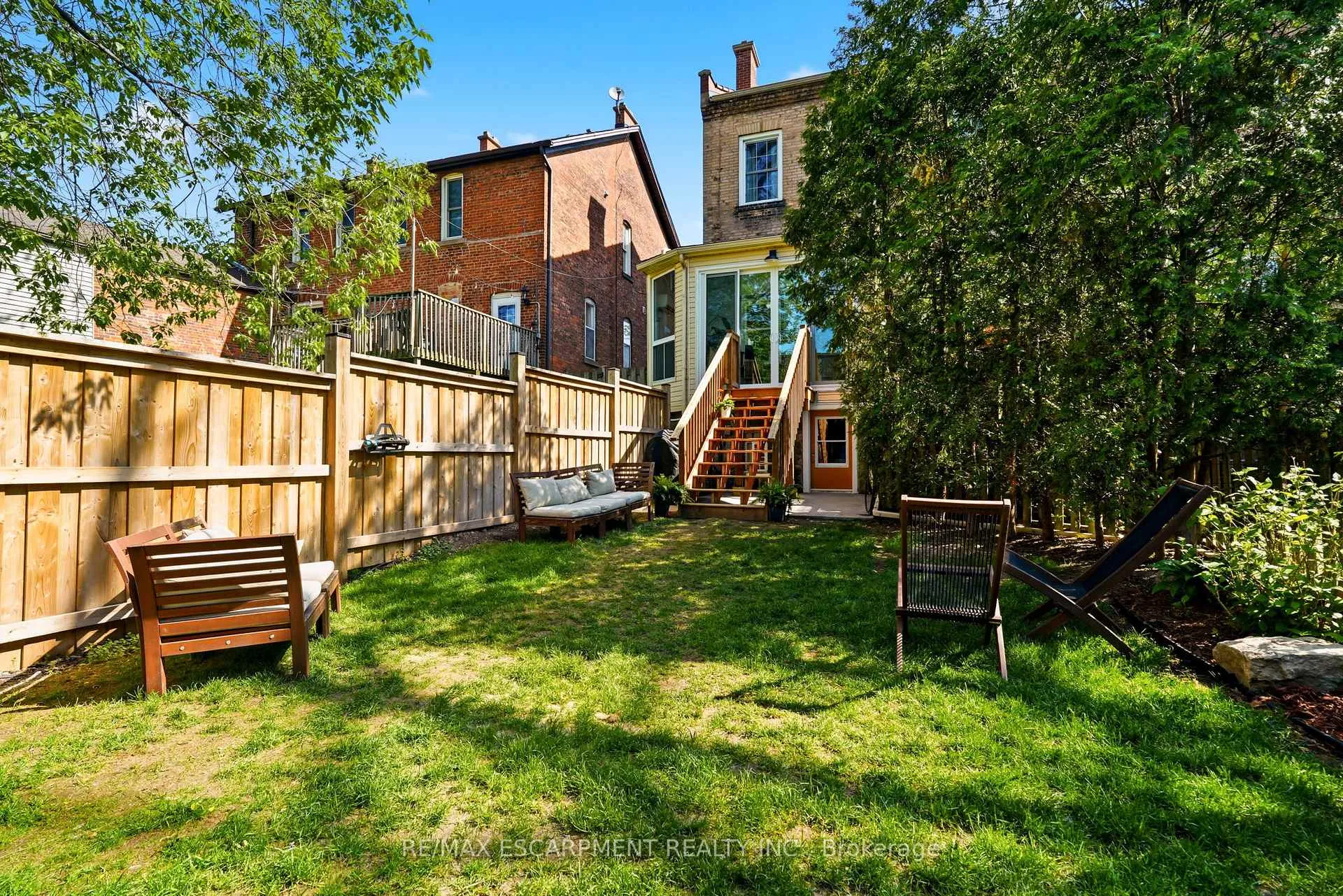 Photo 47 of 16 Hatt Street, Hamilton, Dundas — HOMEH