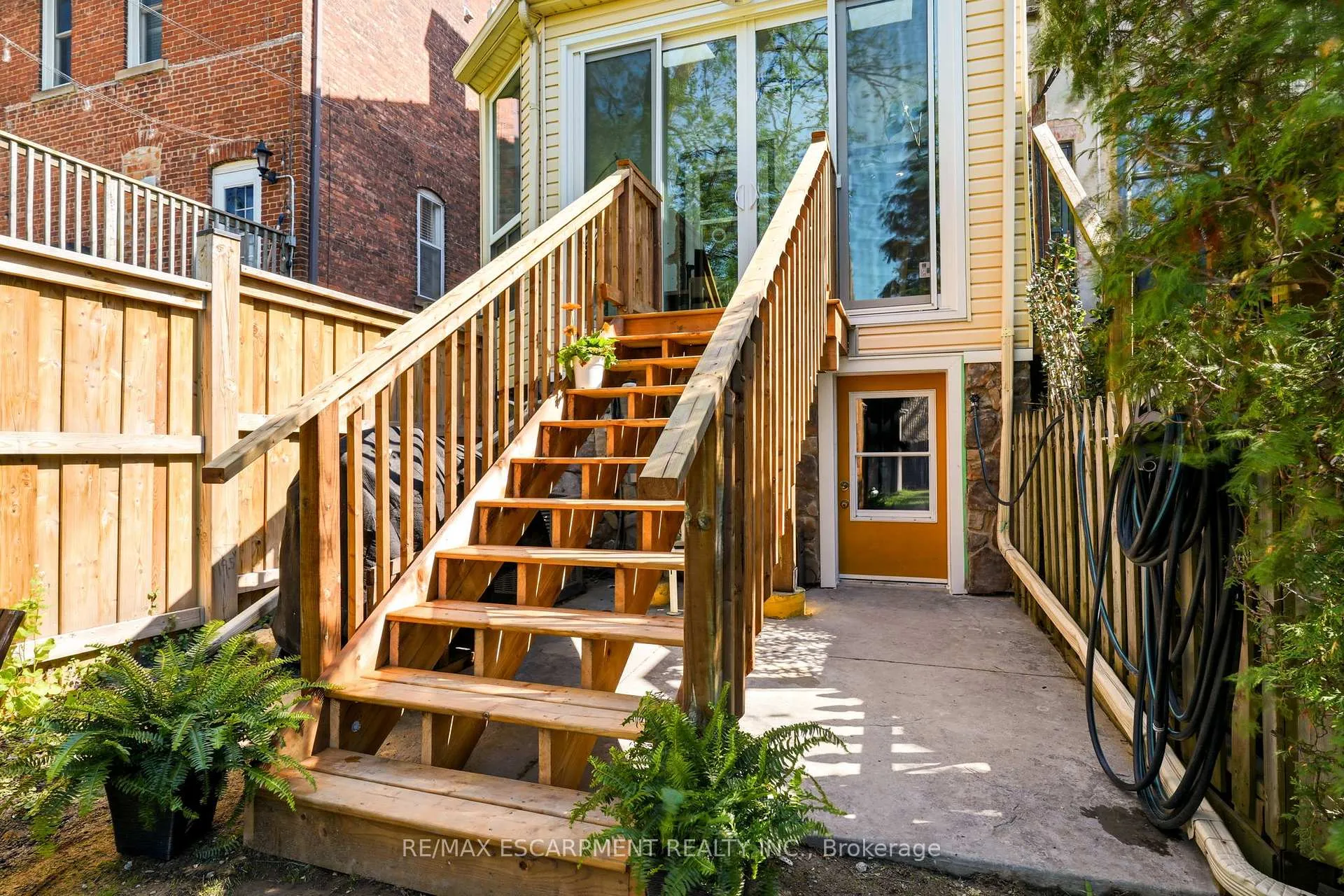 Photo 48 of 16 Hatt Street, Hamilton, Dundas — HOMEH